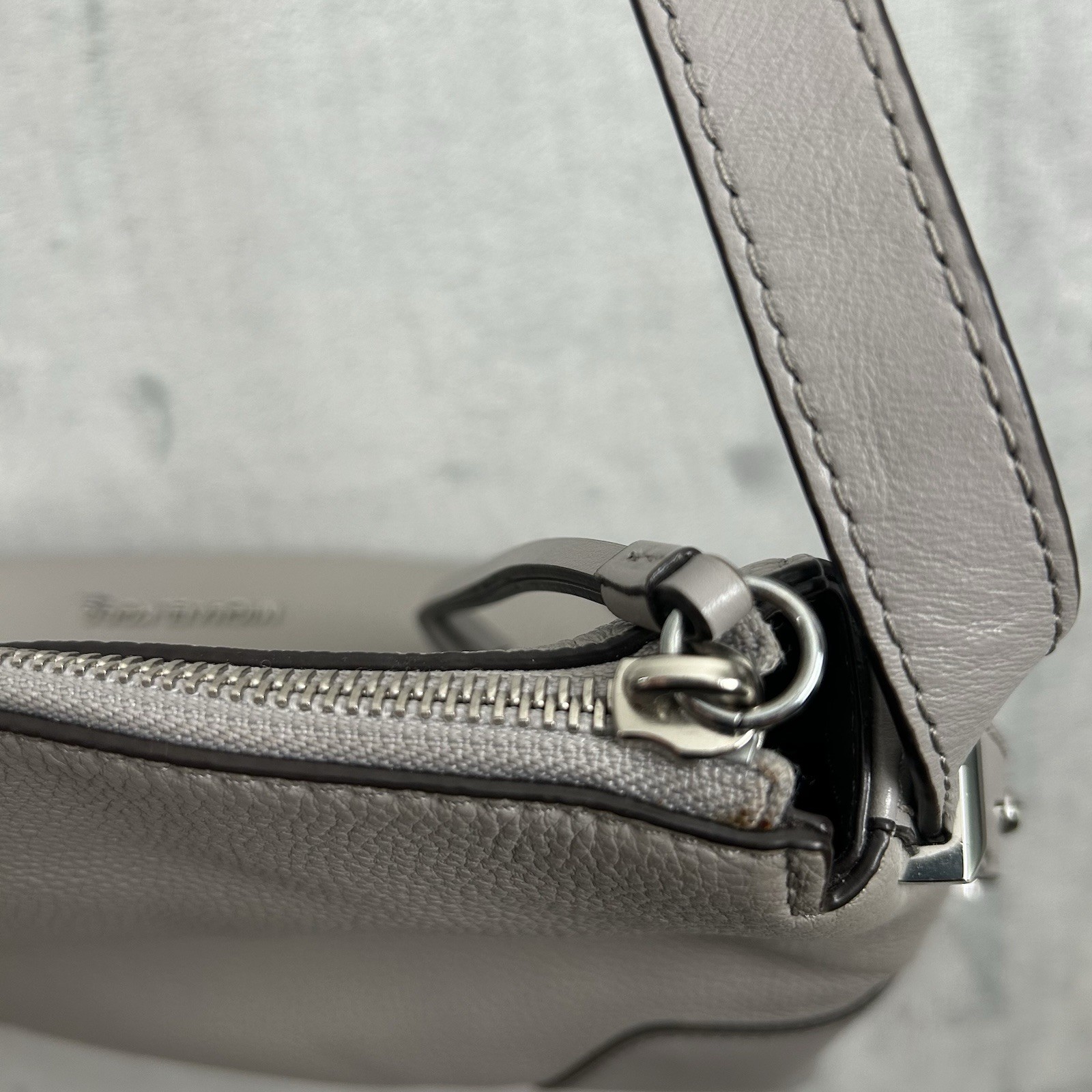 Michael Kors Crosby Pebble Leather Messenger Shoulder Crossbody Bag Purse Gray