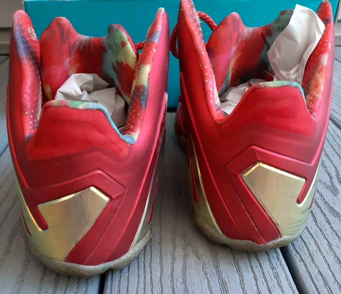 Nike LeBron XI Elite SE Championship University Red Metallic Gold Size 11