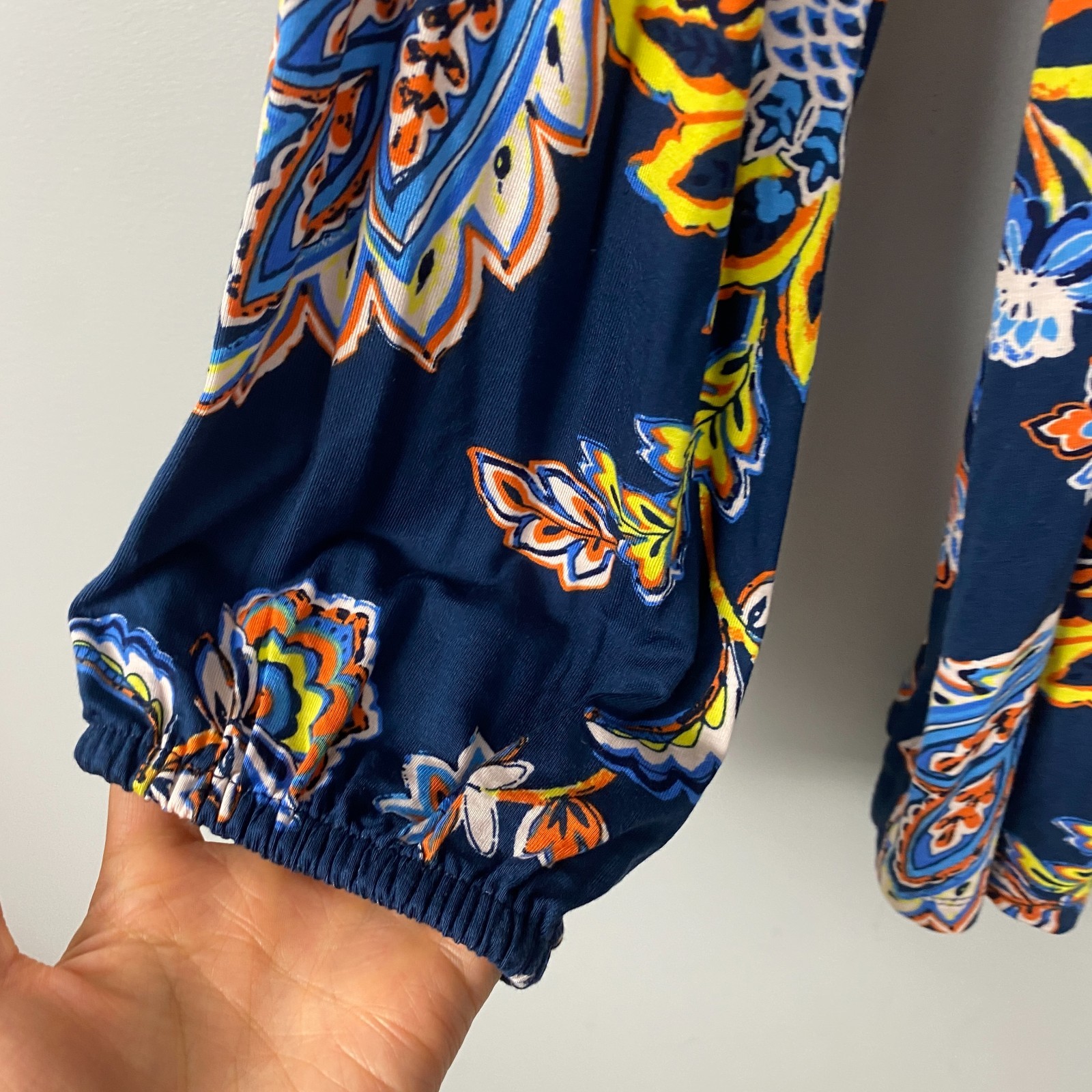 Belle by Kim Gravel Rayon Spandex Think Spring Knit Blouse Size 2X Blue Floral