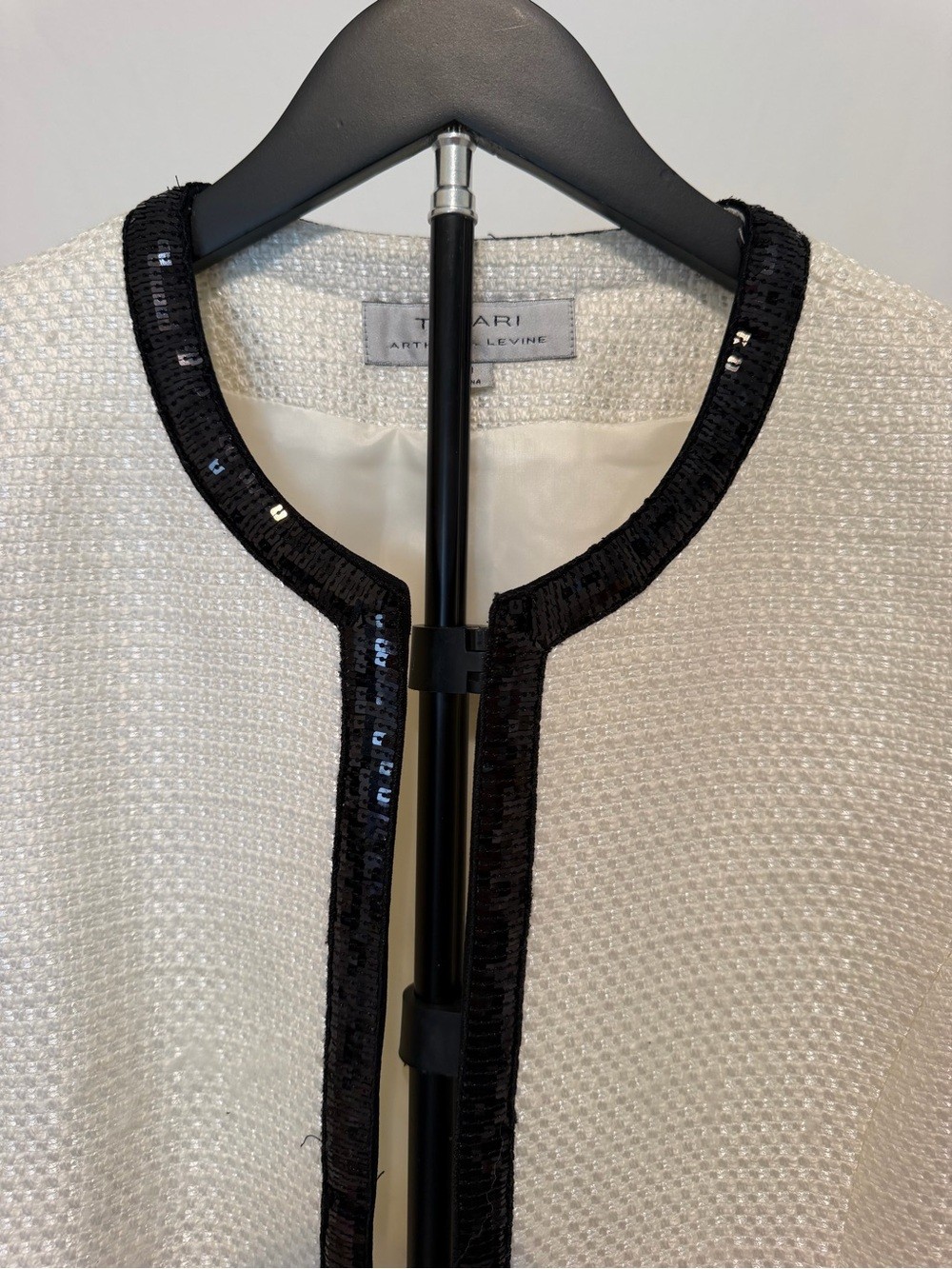 Tahari Arthur S. Levine Ivory Tweed Sequin Trim Open Front Jacket Blazer Size 10