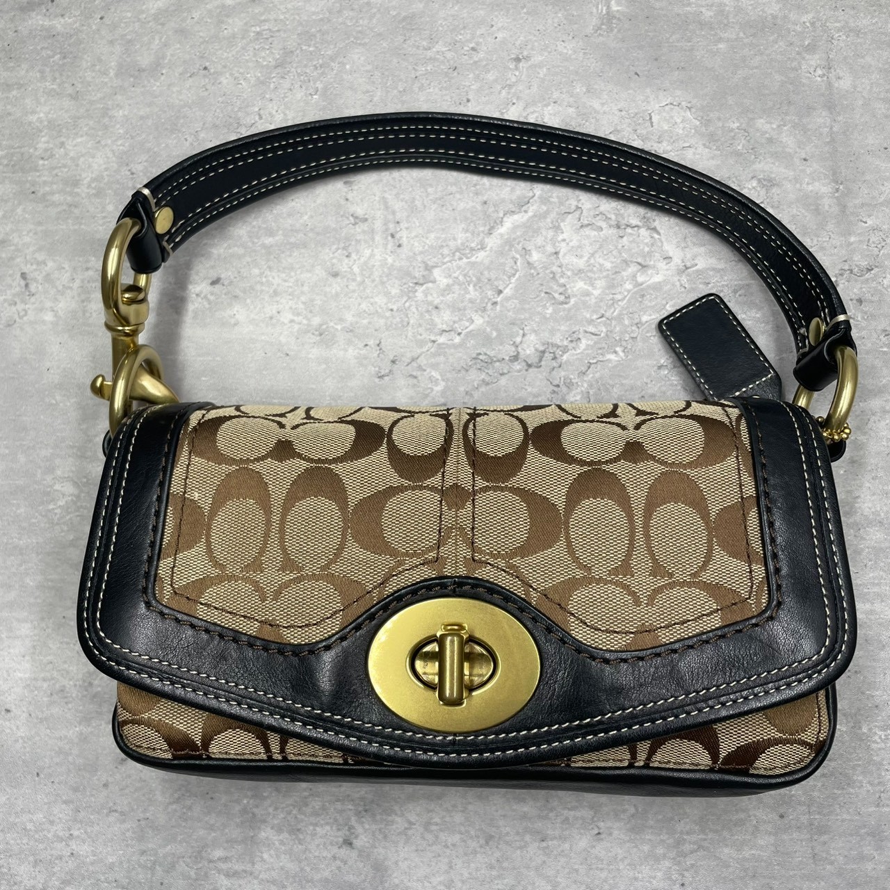 Coach 10335 Legacy Shoulder Bag Turnlock Signature Used Authentic Vintage Black