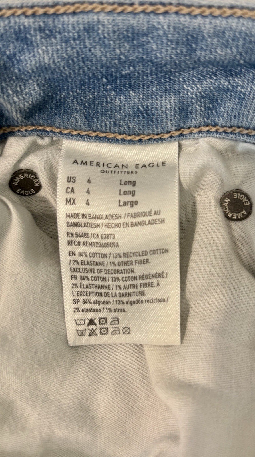 American Eagle Outfitters Super High-Rise Flared Light Wash Jeans size 4 Long