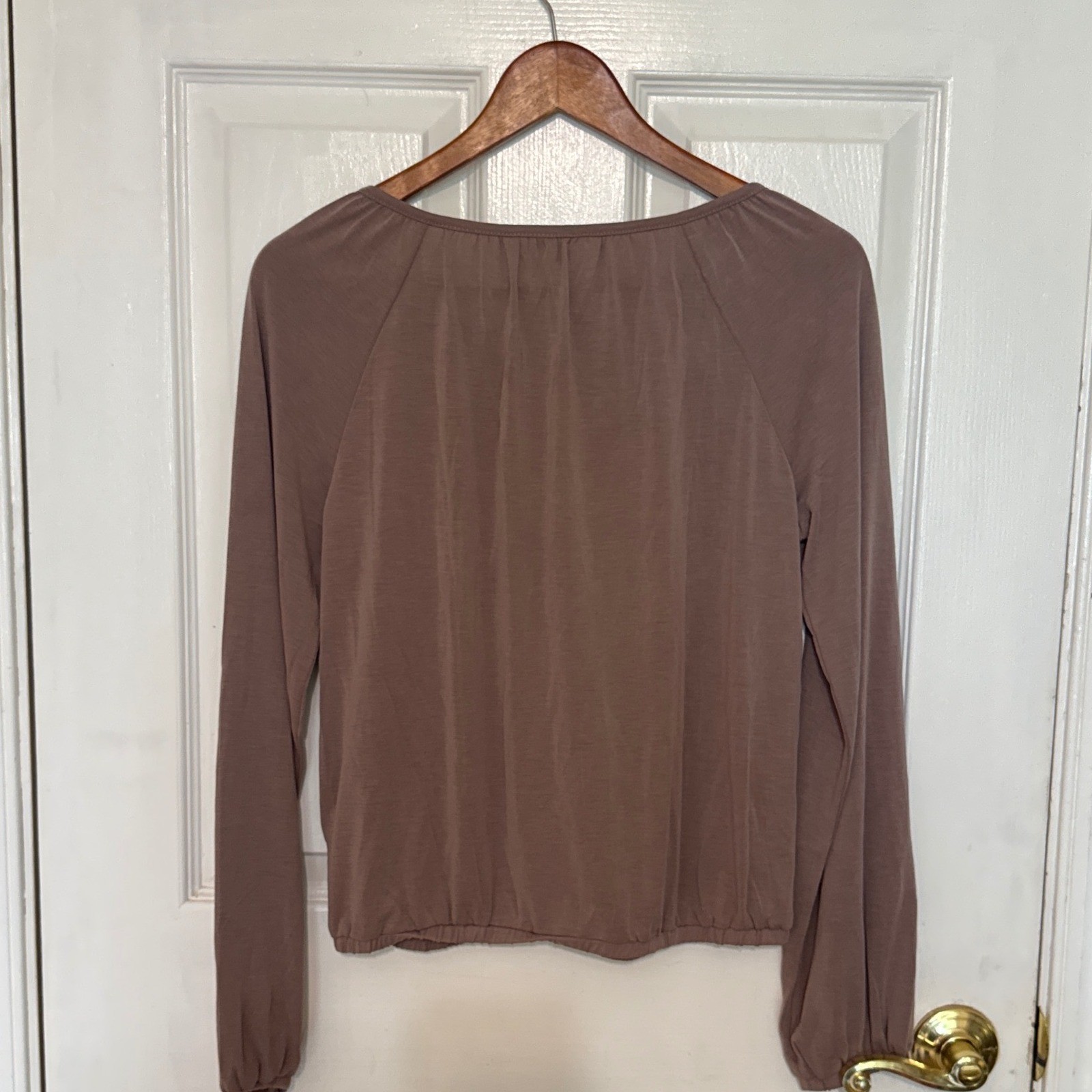 Lucky Brand Womens Long Sleeve Peasant Top Taupe Brown Elastic Hem Small NEW