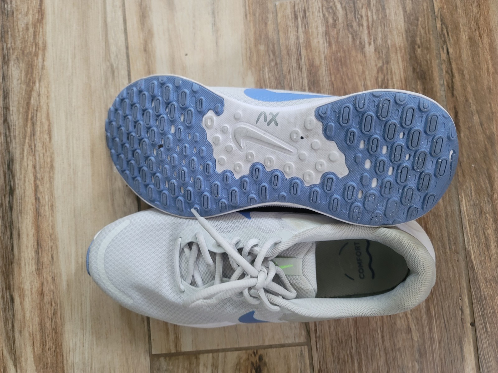 Nike Revolution 7 Women’s Trainers Gray Blue Running Sneakers Comfort Size10