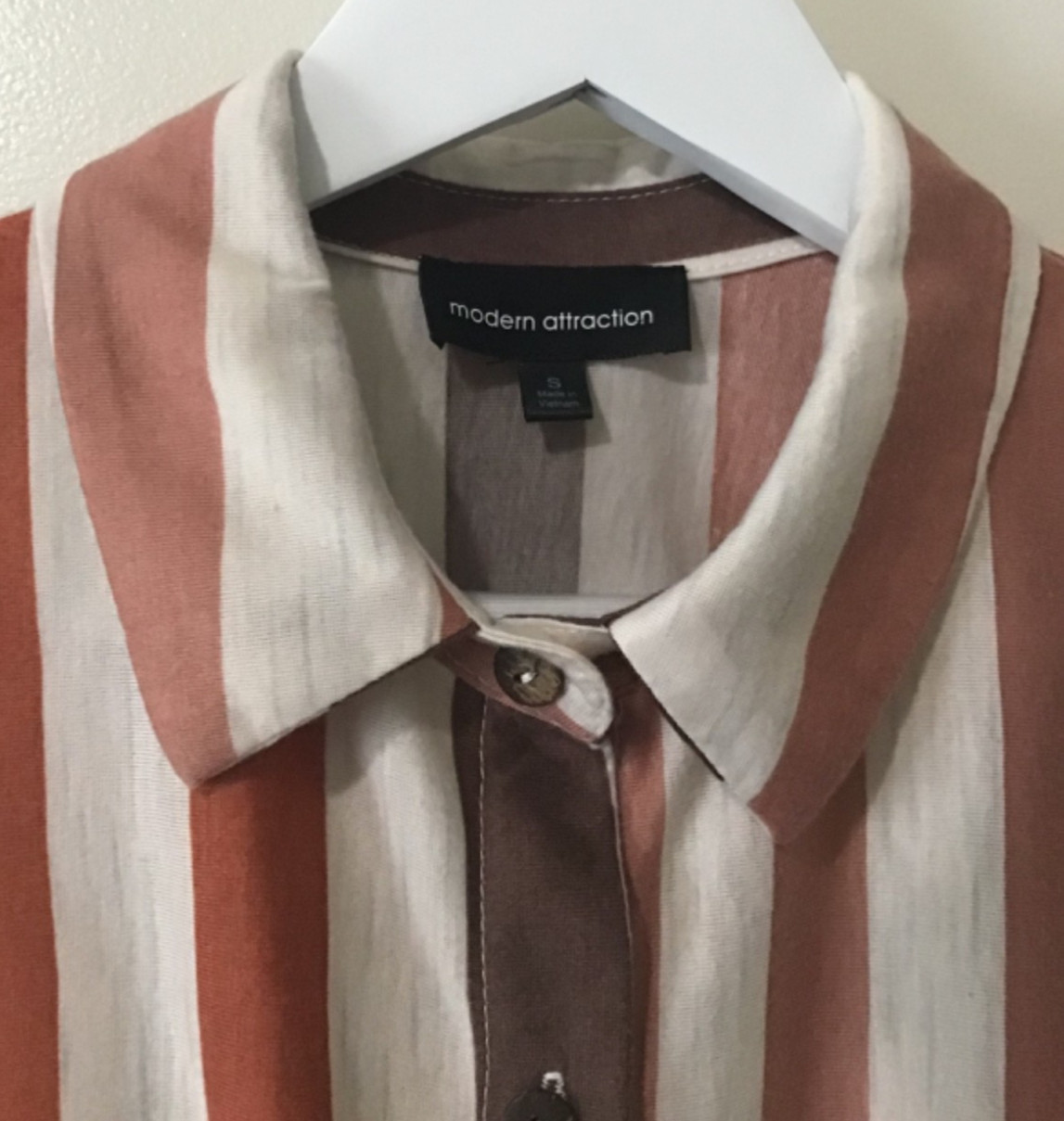Modern Attraction Women Jrs Blouse Small Striped Multicolor Great Condition