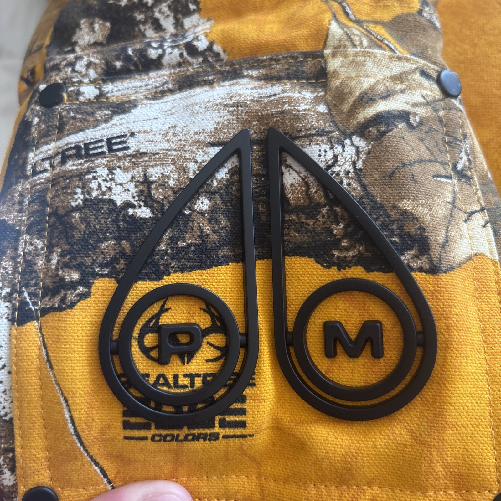MOOSE KNUCKLES x Post Malone Mens 3Q Shearling Realtree Coat Yellow -MSRP $1,295