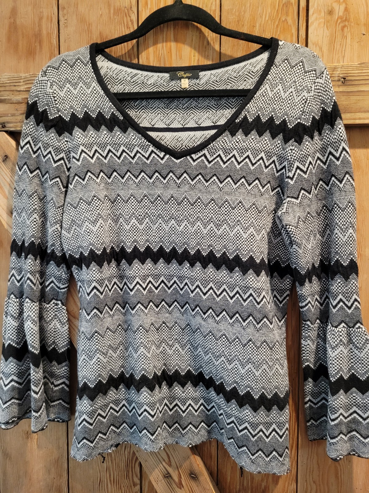 Cupio Women’s Sweater Top Sz M Black/gray Medium Weight Fabric Geometric