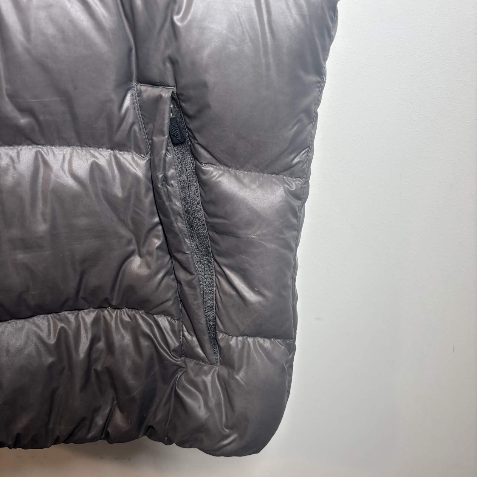 Nike Mens Down Filled Gilet Bodywarmer Jacket With Removable Hood Size XL