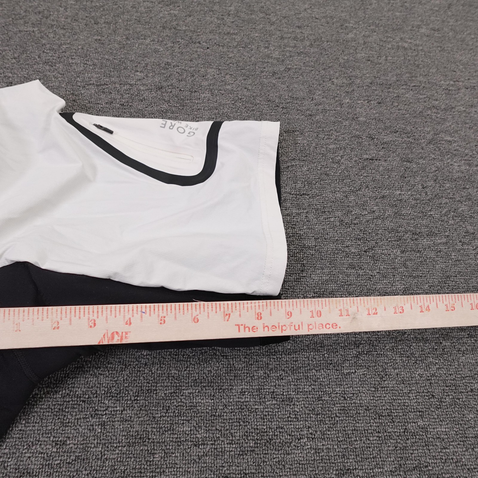 Gore Bike Wear Shorts Mens Medium White Black Padded Cycling Chamois 11 Inseam