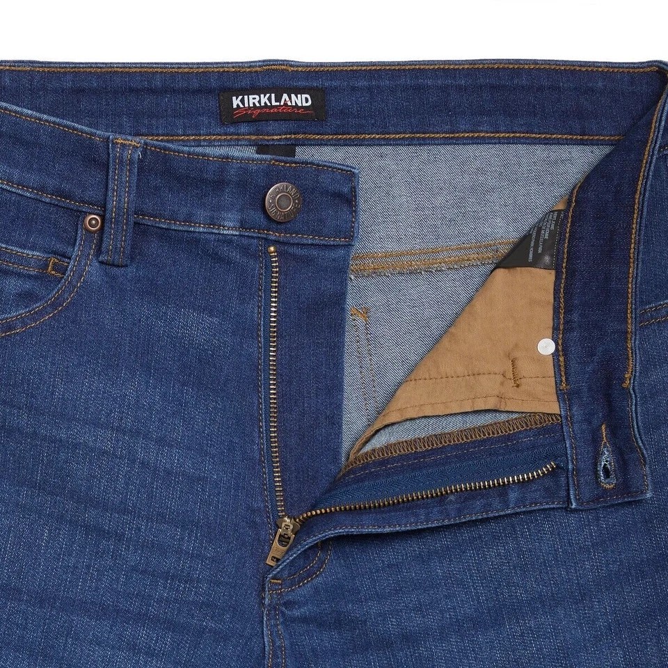 Kirkland Signature Men’s Jeans Straight Fit Comfort Stretch Denim 7772001 New!