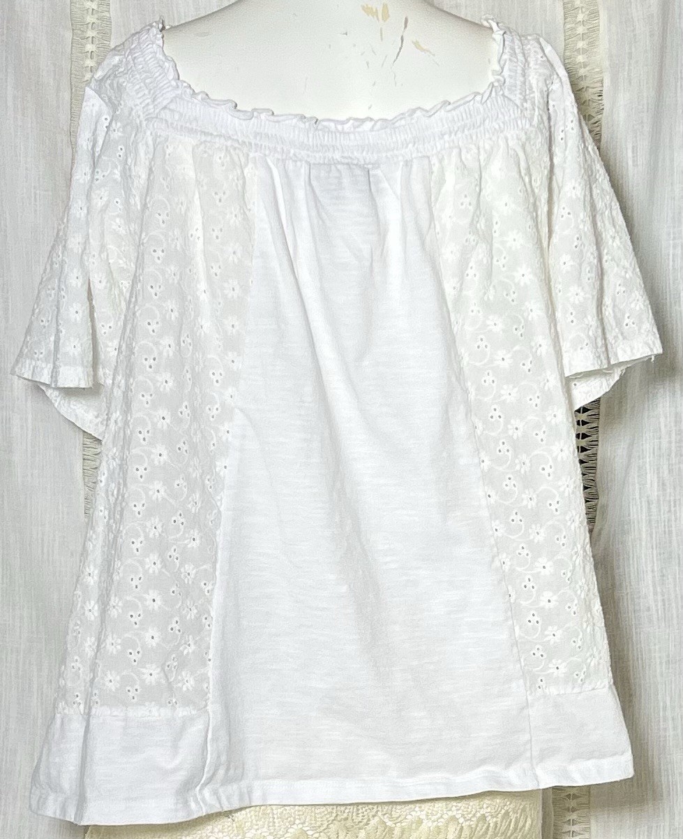 Lane Bryant Relaxed White Eyelet top Size 26/28