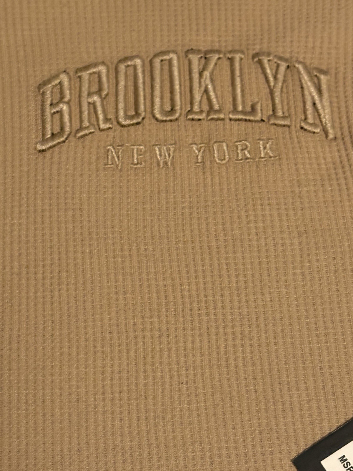 Men’s Medium Brooklyn New York Naturel Long Sleeve Shirt