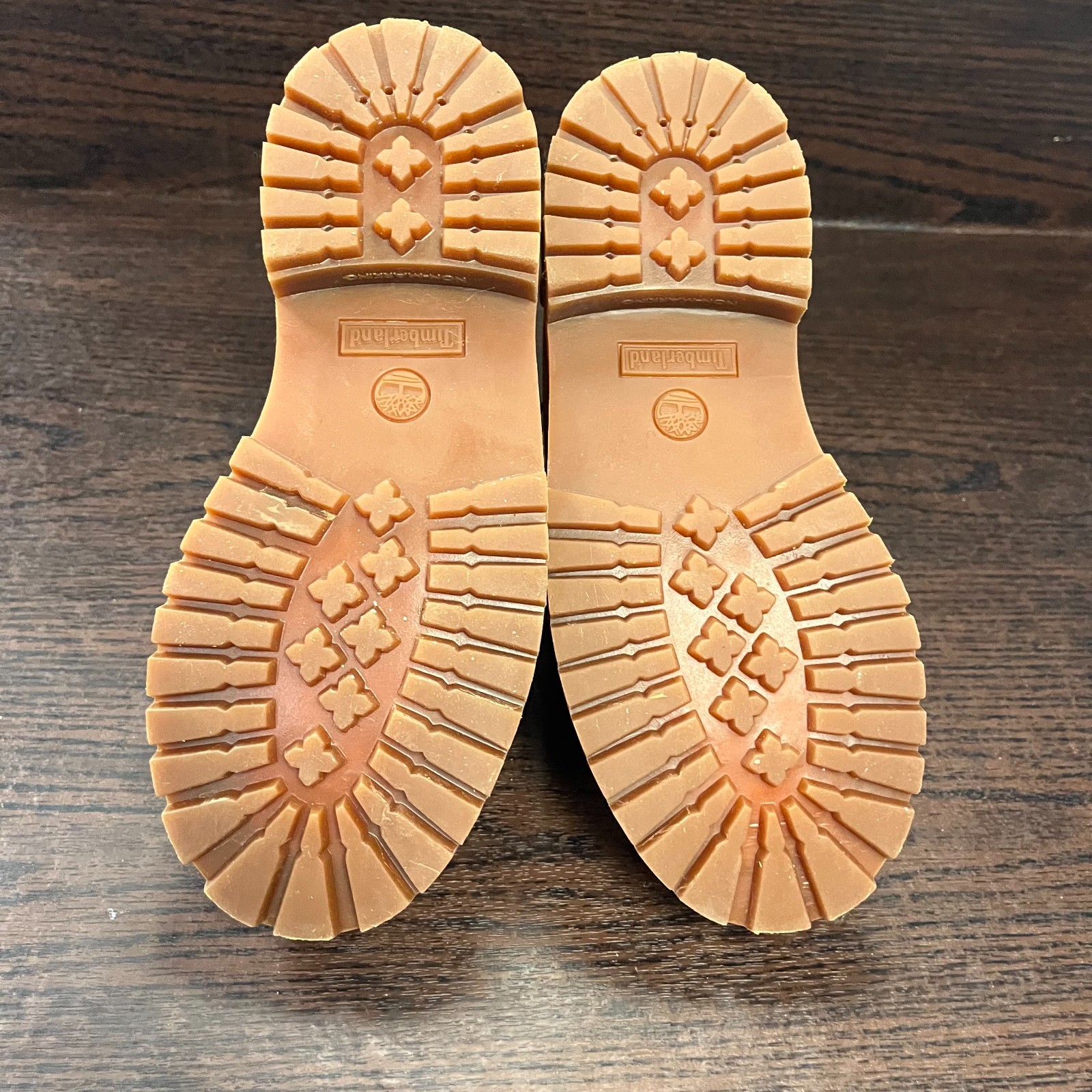 Timberland Boys Premium Waterproof Boot Size 3 Wheat Yellow Classic 6 Inch Kids
