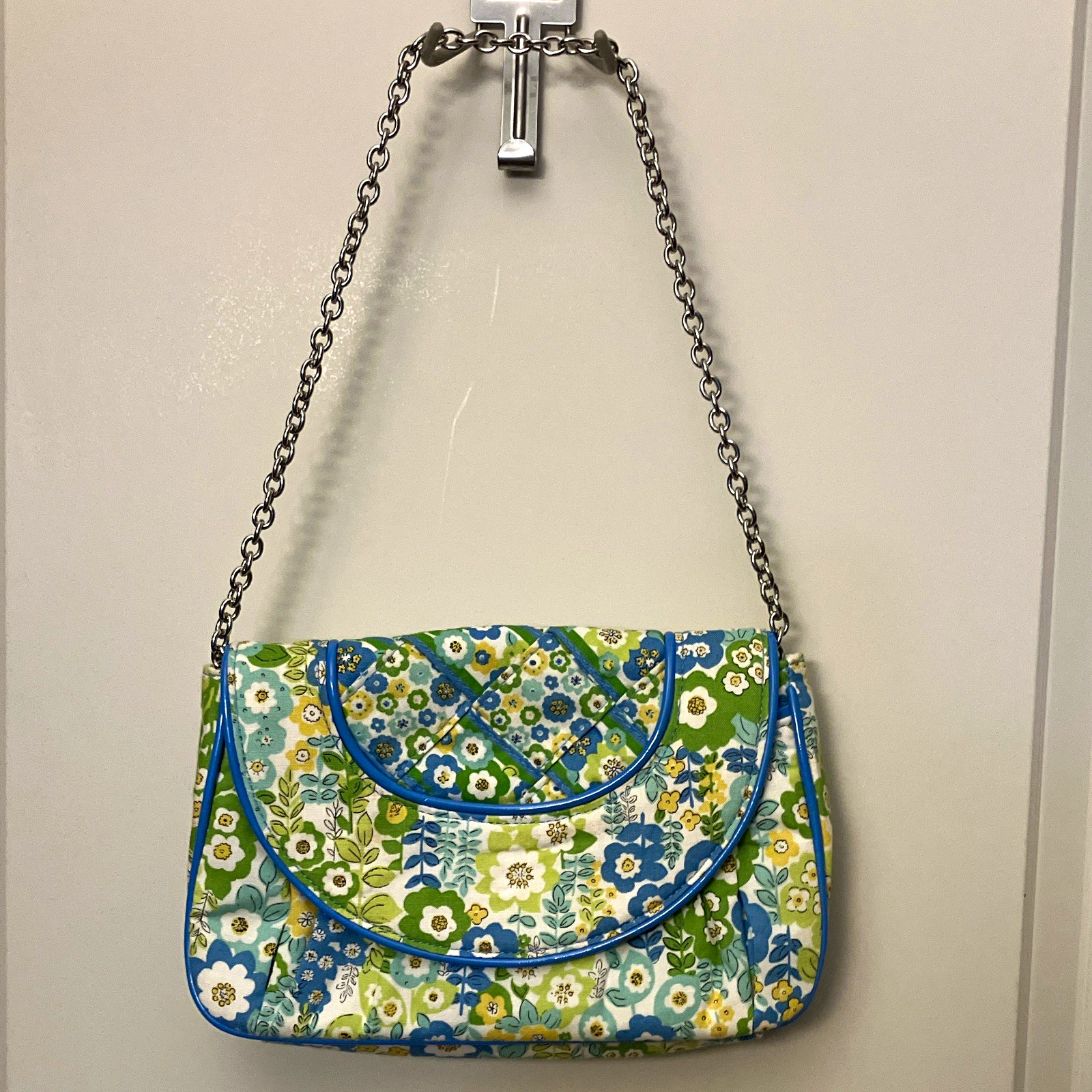 Vera Bradley Floral Quilted Shoulder Bag Purse w/ Detachable Silver Chain Strap