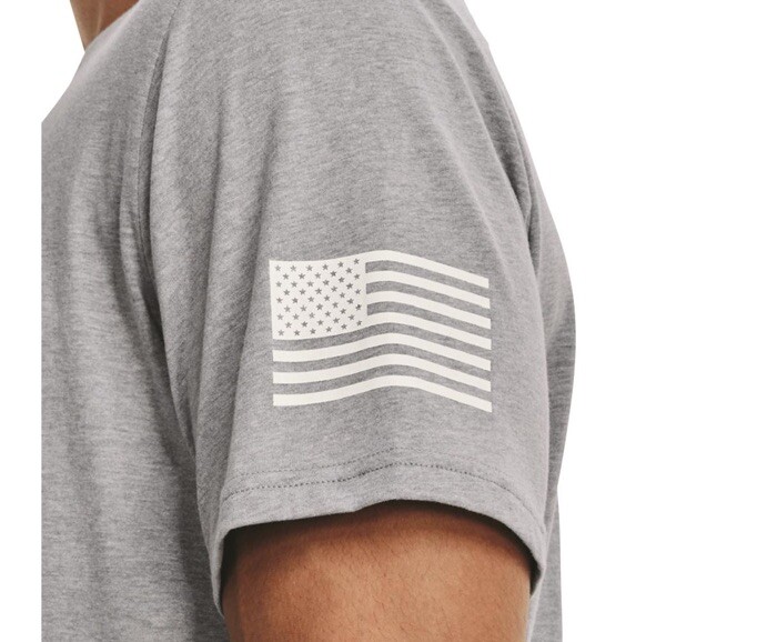 Under Armour Men’s UA Freedom Flag Logo T-Shirt Sz Medium Gray USA Patriotic Tee