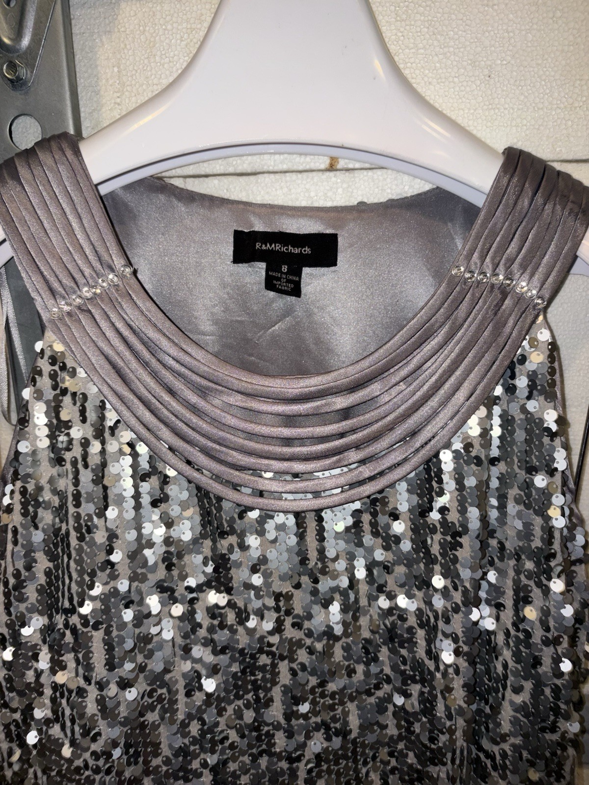 R&M Richards Silver Gray Sequin Shift Dress 8 Sleeveless Scoop Neck Knee