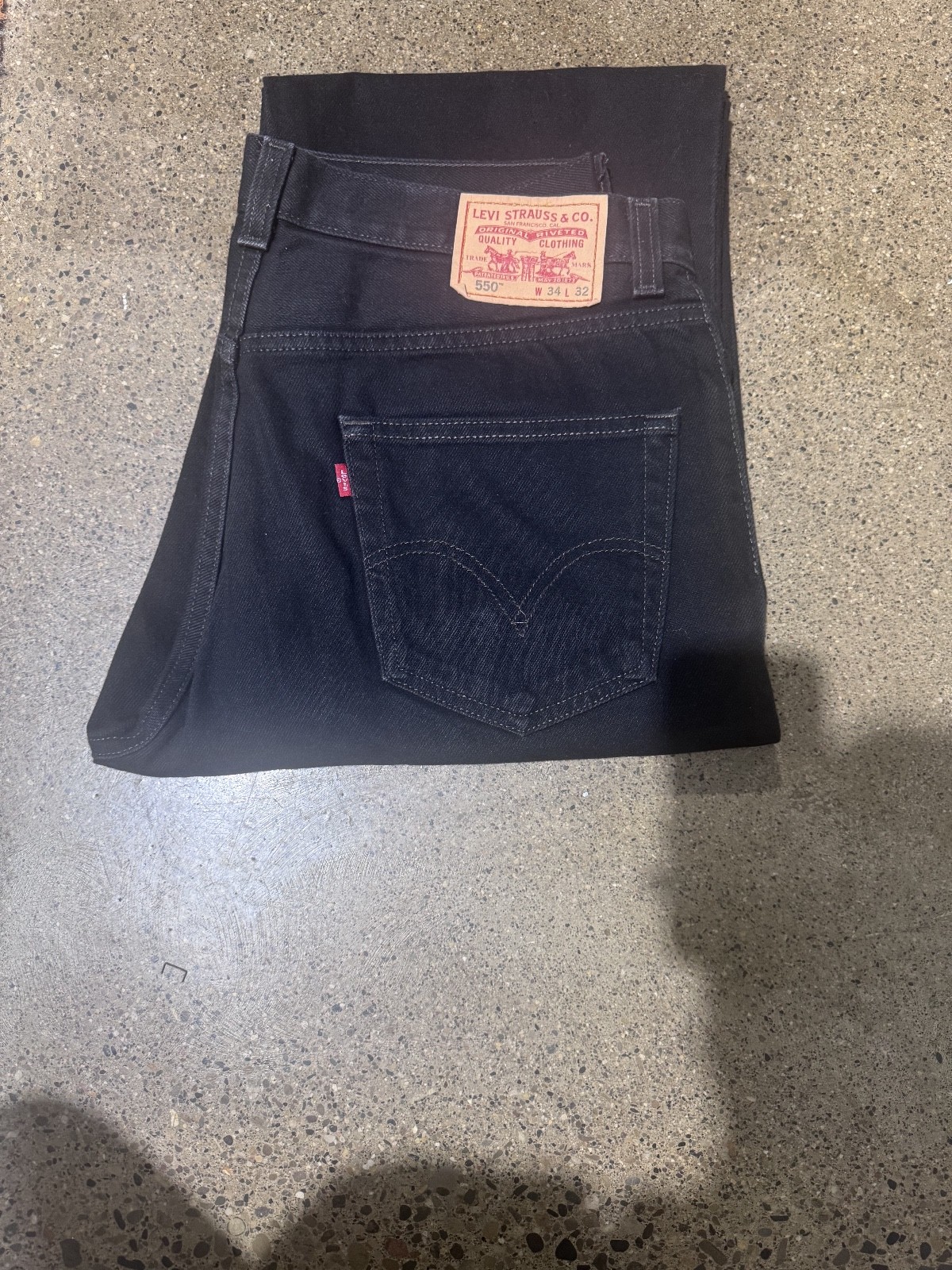 Levi 550 34/32 Black Denim Jeans