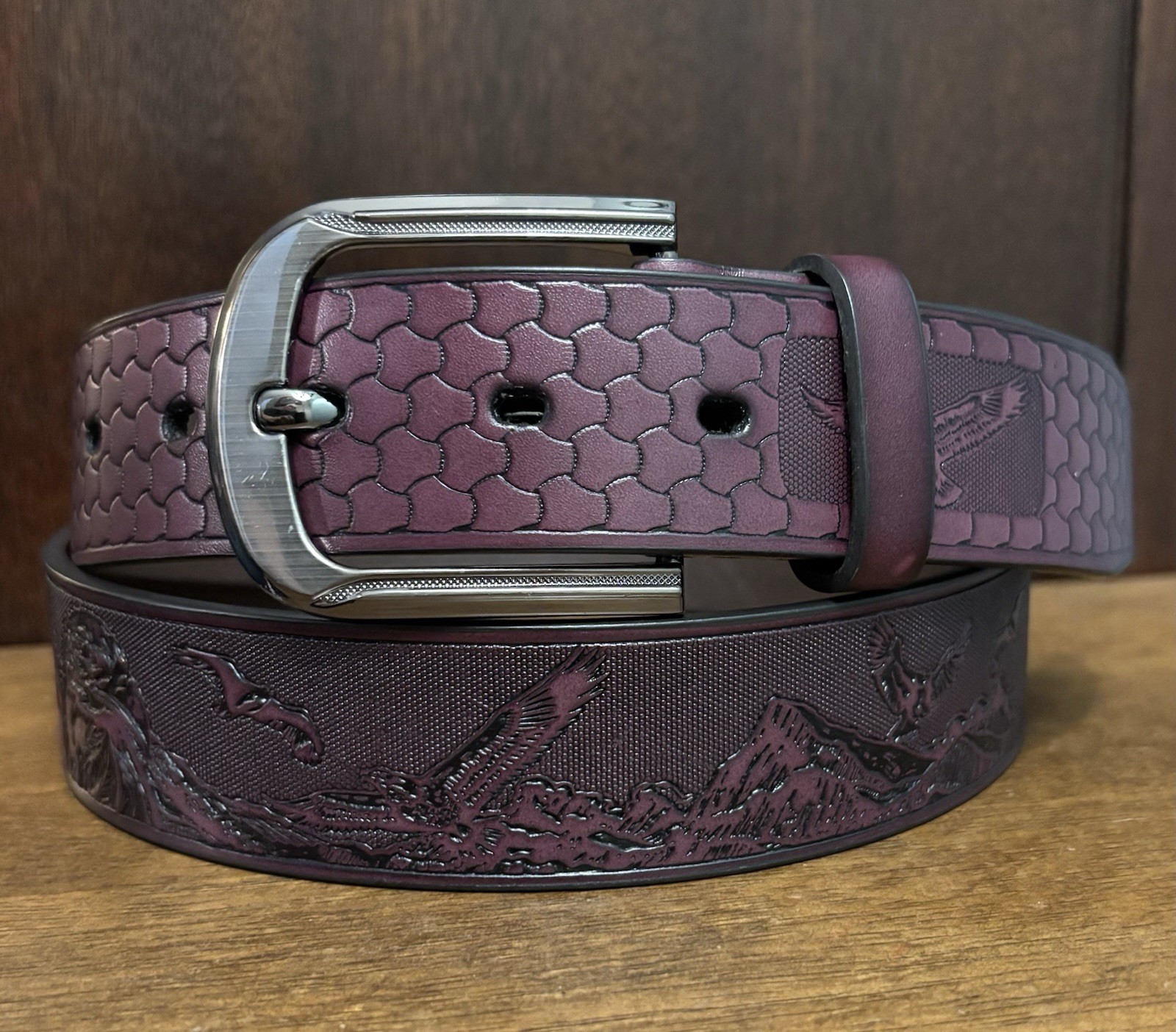 Canyon Sky Burgundy Embossed Belt Sz 37-38 1-3/8”Wide Mtn Scene NWOT