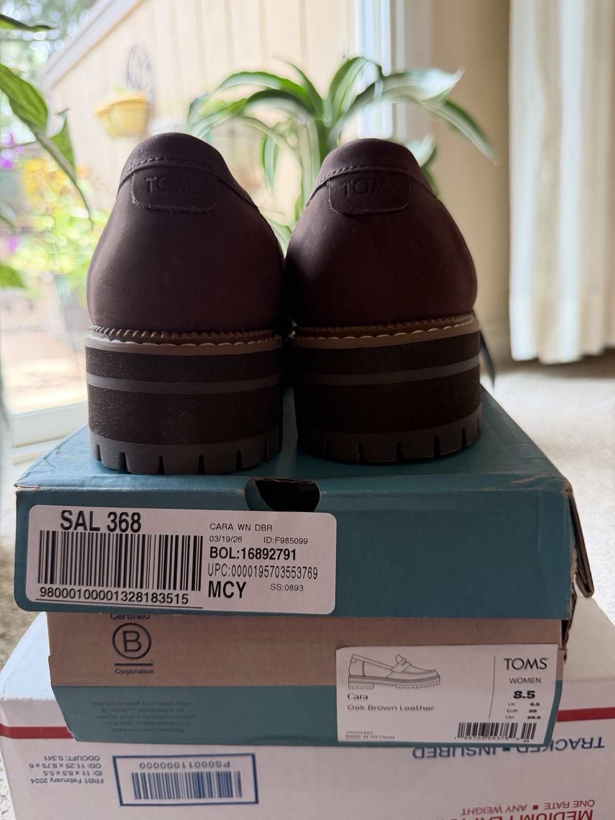 TOMS Cara Brown Leather Slip-On Loafer Round Toe US 8.5 M 10019025