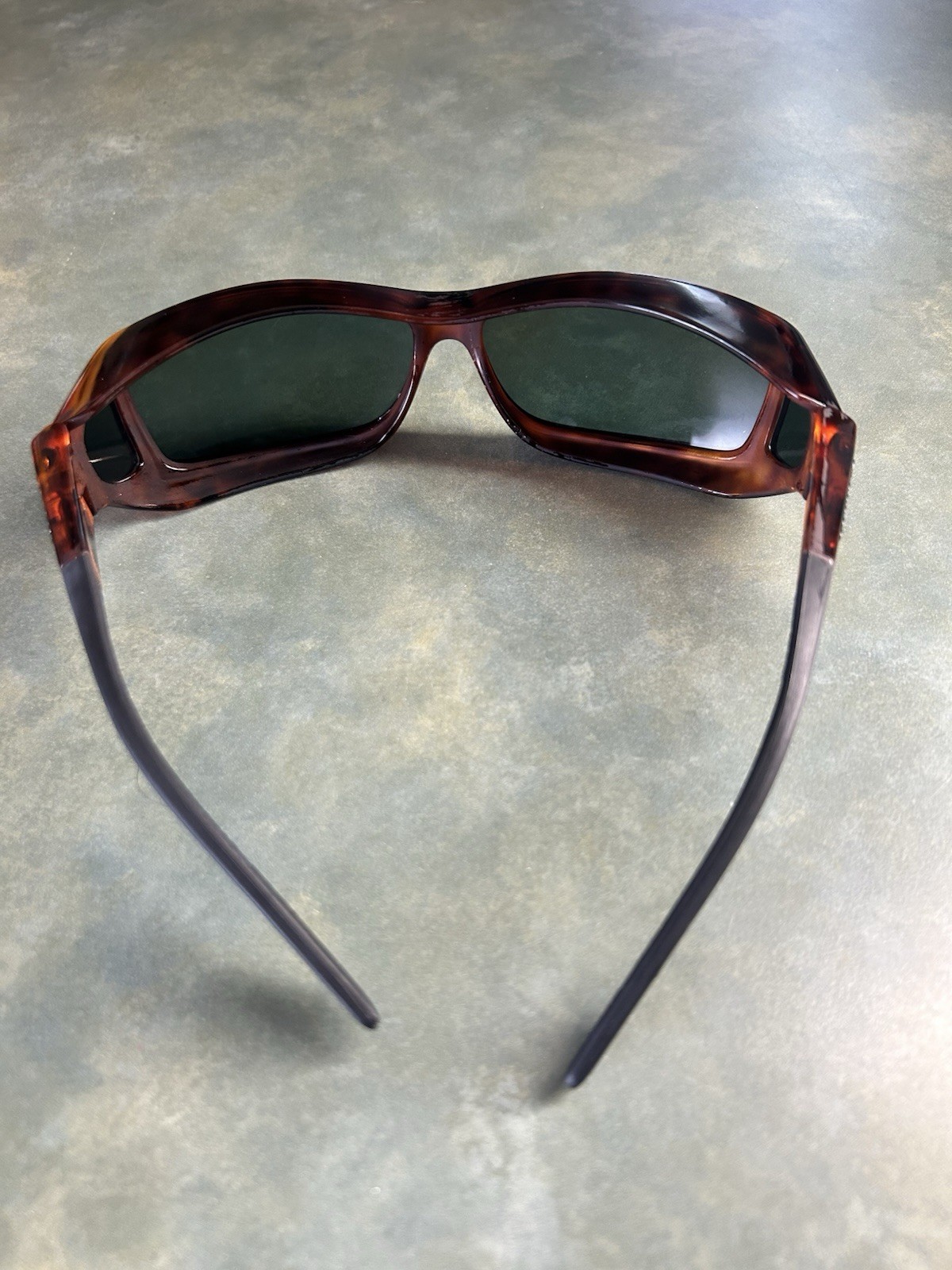 COCOONS Fit Over Sunglasses Medium Large Polarized Over Glasses As Is