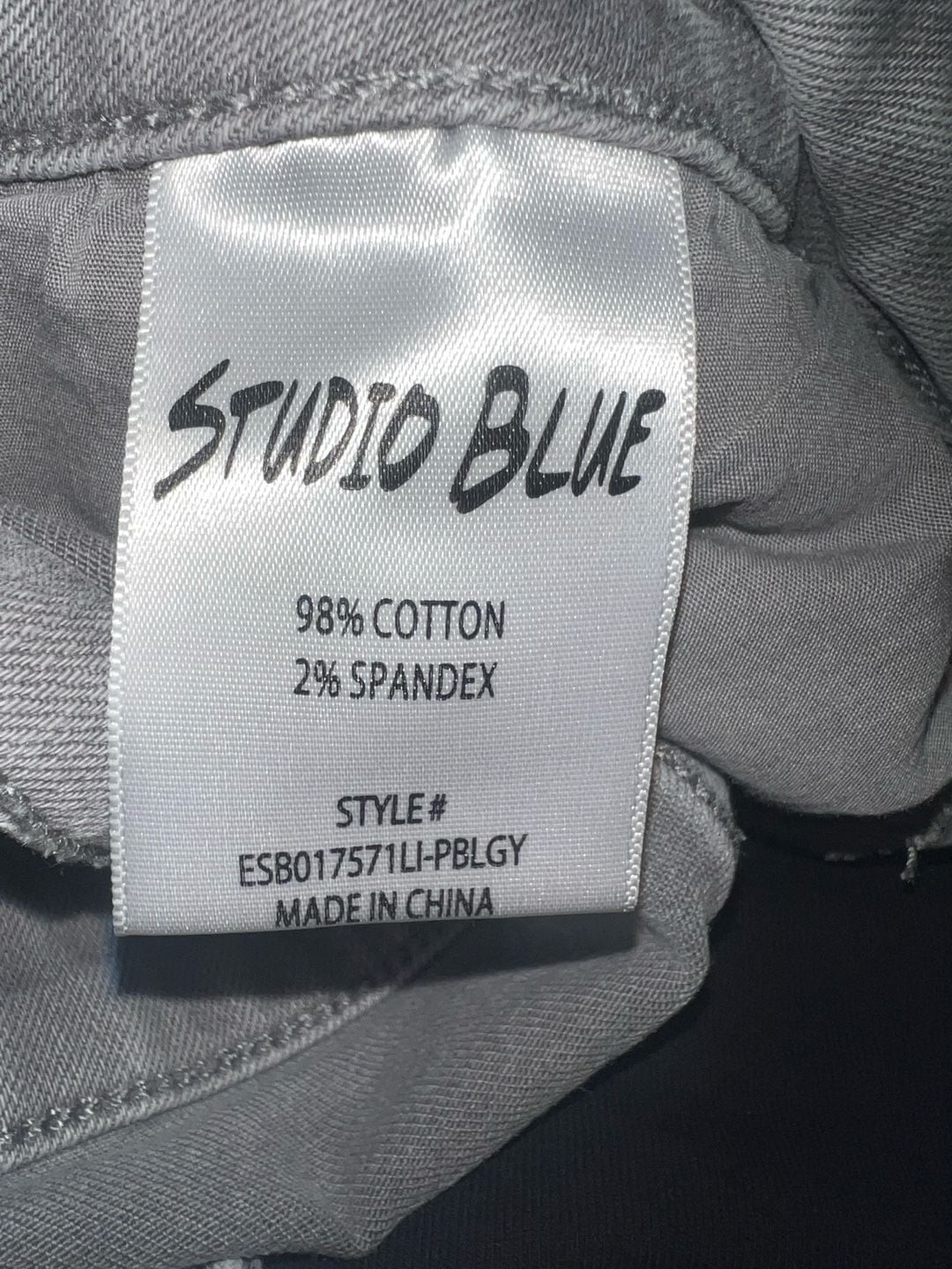 Studio Blue High-Rise Wide Leg Carpenter Jeans in Grey