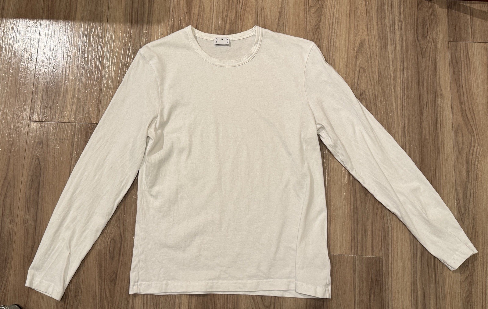 ASKET Long Sleeve T-Shirt Bundle (2 Shirts) – White & Black – Size Medium Short