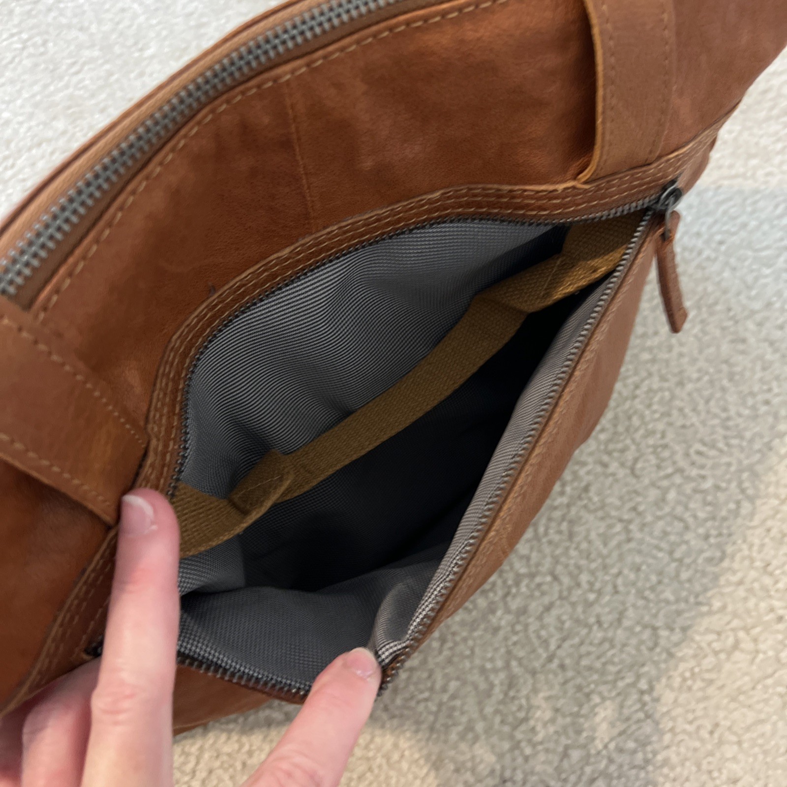 Spikes & Sparrow brown genuine leather laptop shoulder bag various pockets