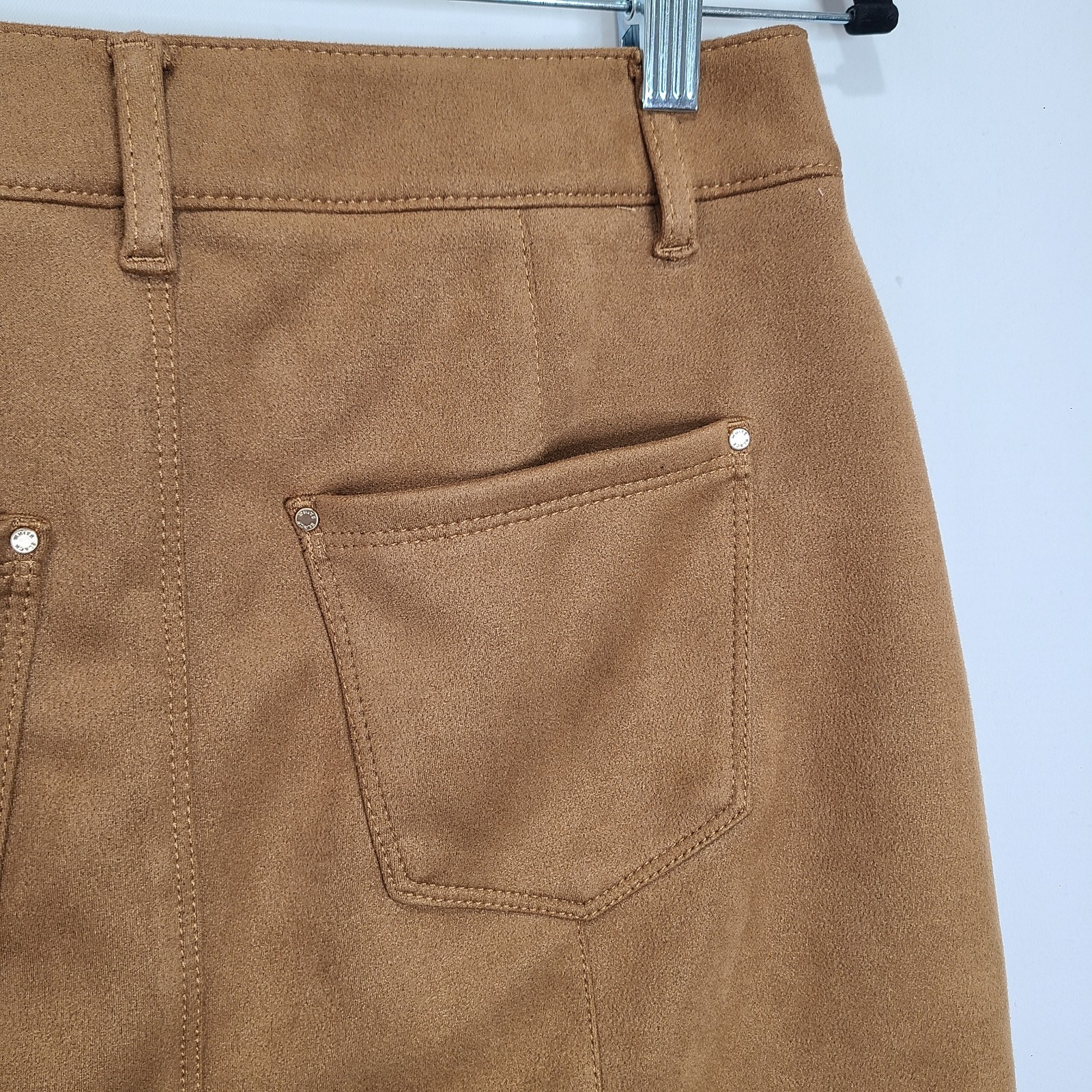 WHBM Brown Faux Suede Stretchy Snap Button Zip Mini Skirt Sz 4