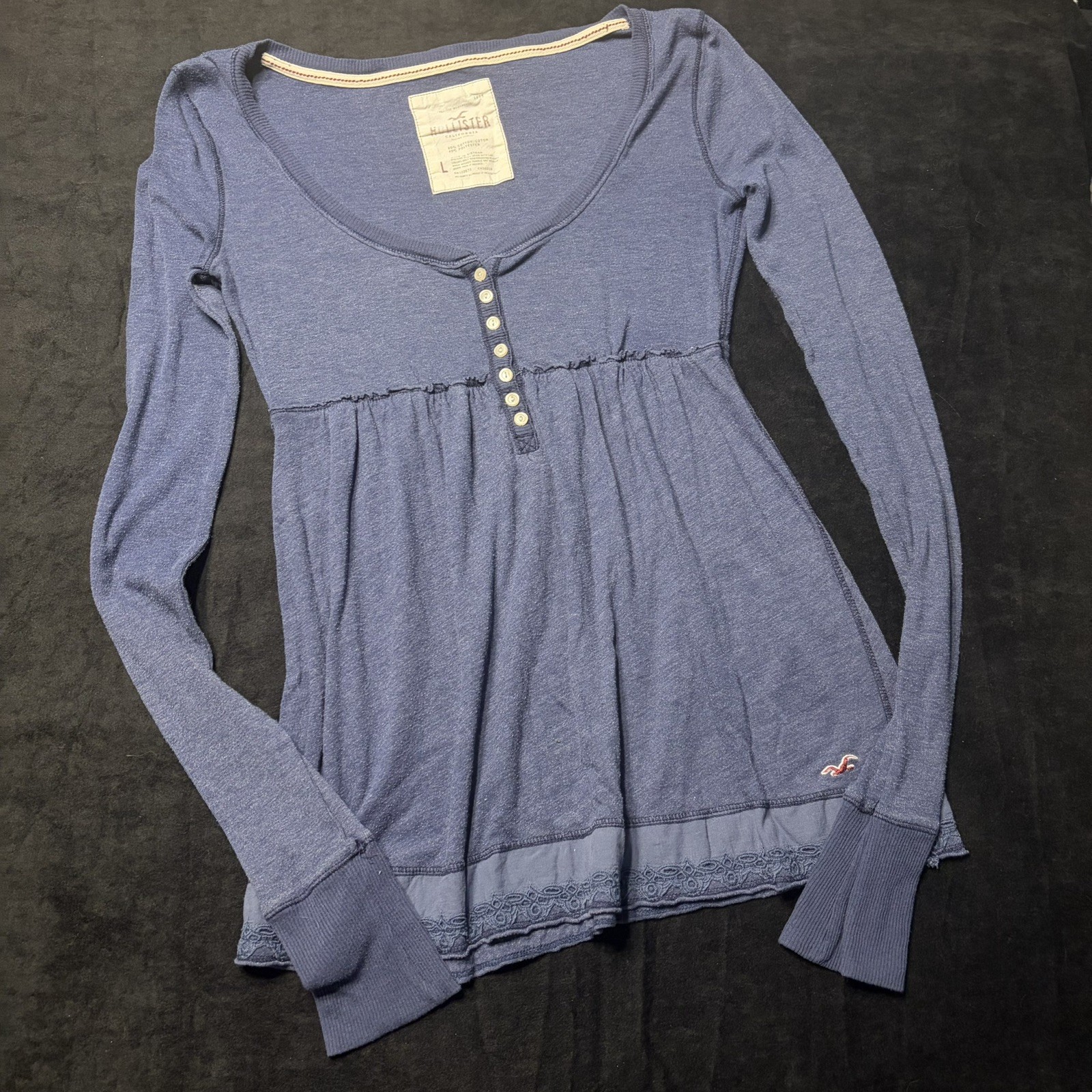 Y2K Hollister Women’s Knit Scoop Neck Henley Button babydoll Long Sleeve Top