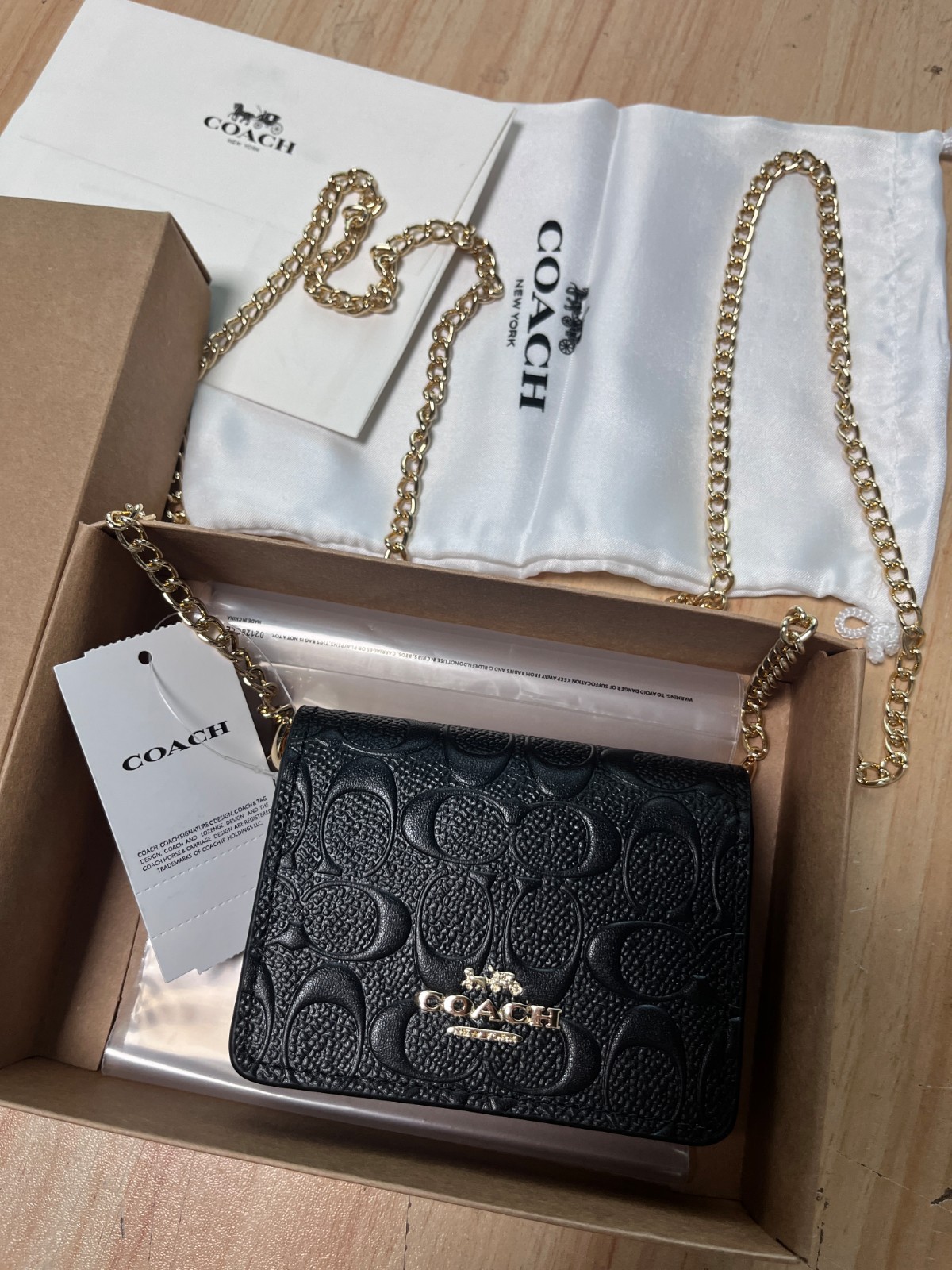 NEW Black COACH C7361 Mini Wallet on a Chain with In Signature Print Relief