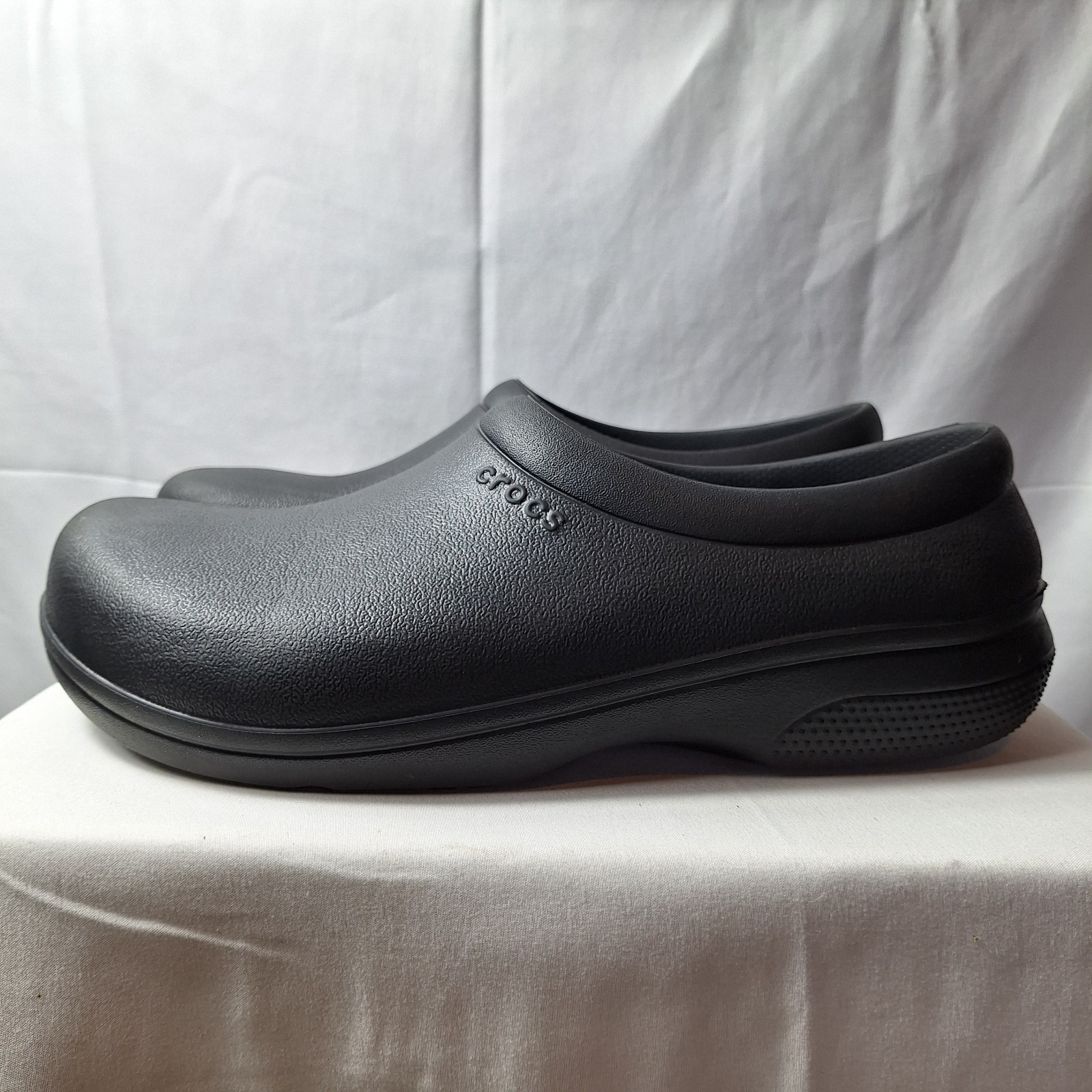 CROCS On-The-Clock Work Slip-On Sz Men/11 Women/13 Black Slip-Resist LiteRide