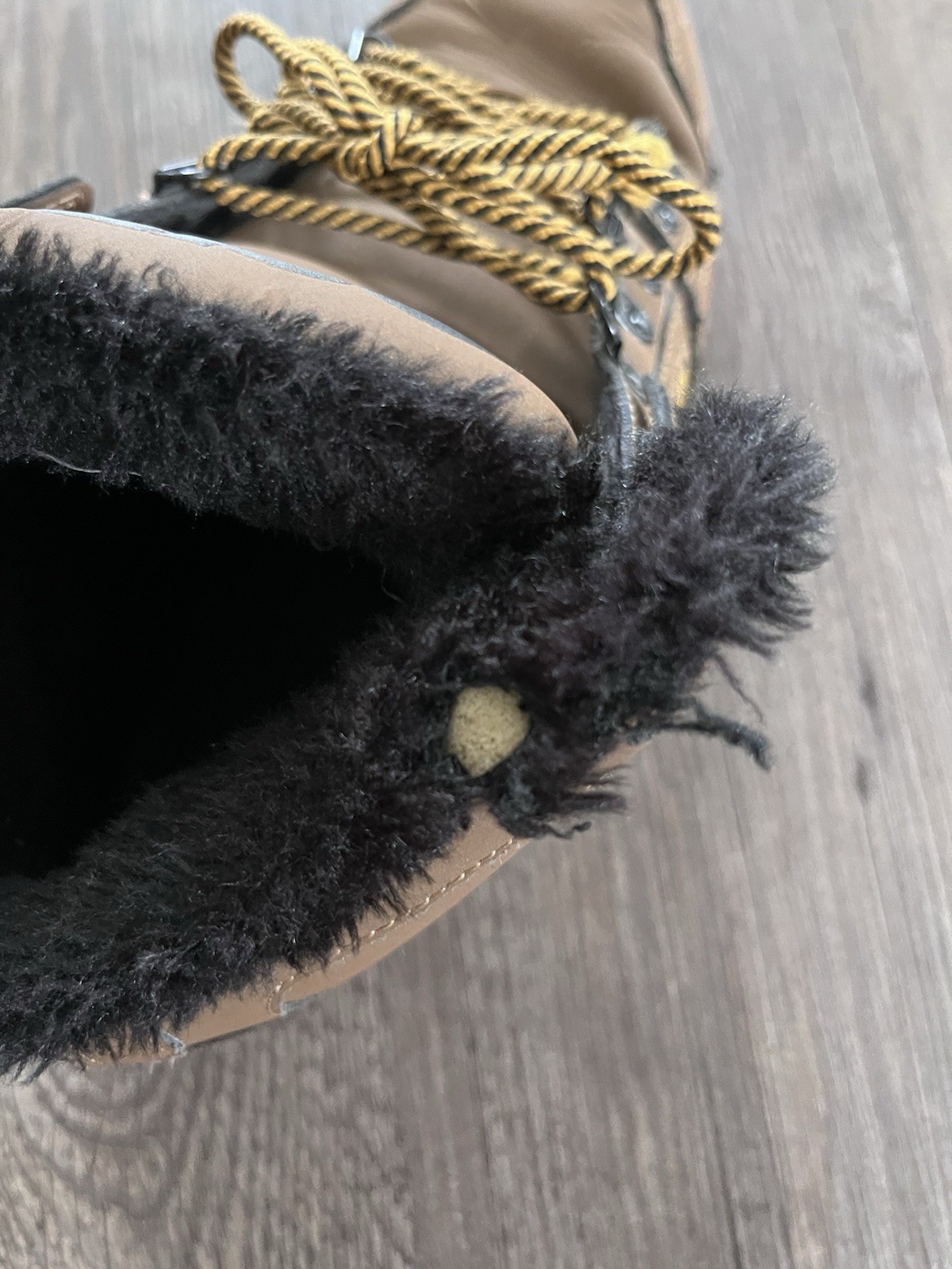 Osiris nyc 83 shearling tan nubuck fur lined hightop top sneakers