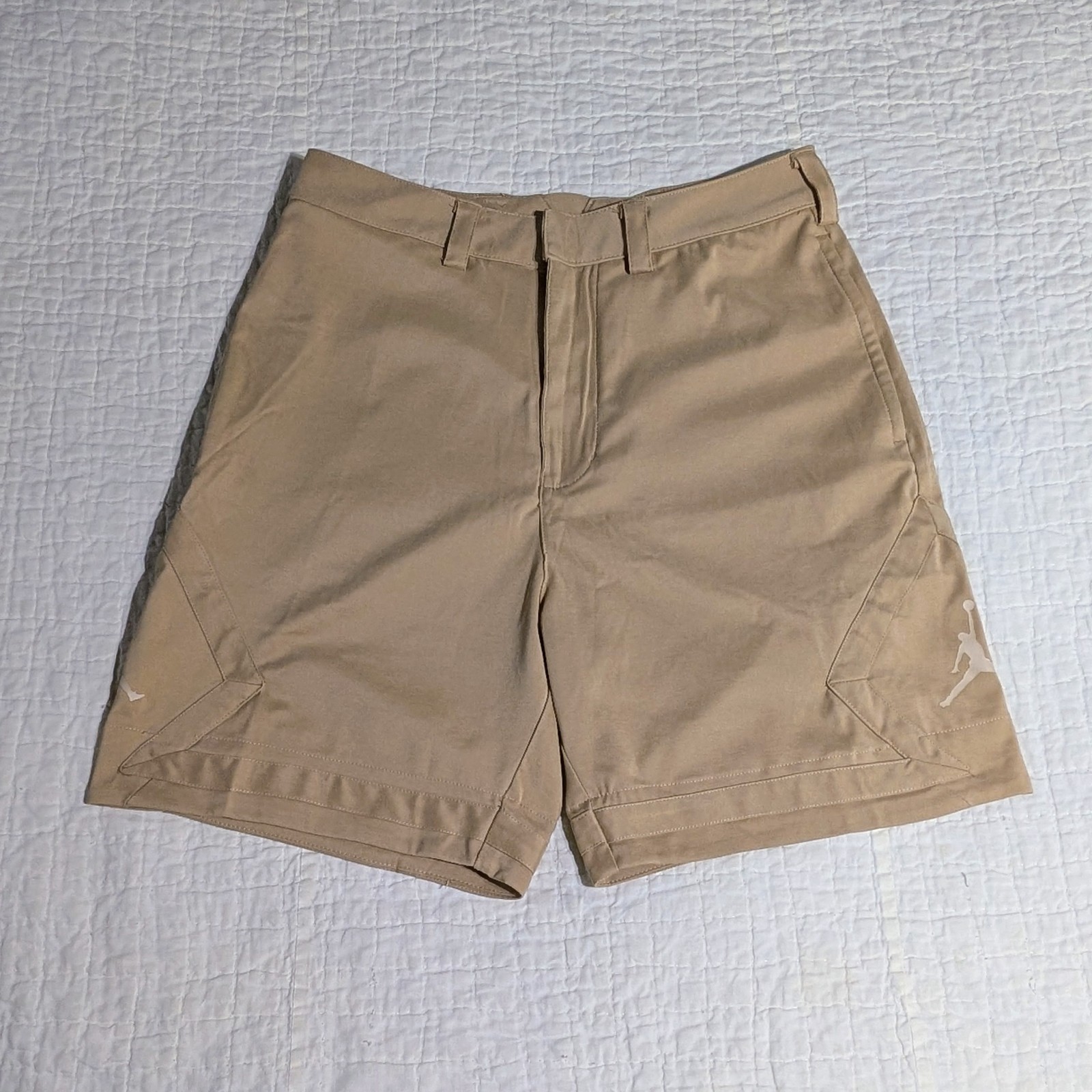 NWT Air Jordan DRI-FIT $80 Sport Shorts Nike DZ0557-200 Khakis Size 28 Golf Ball
