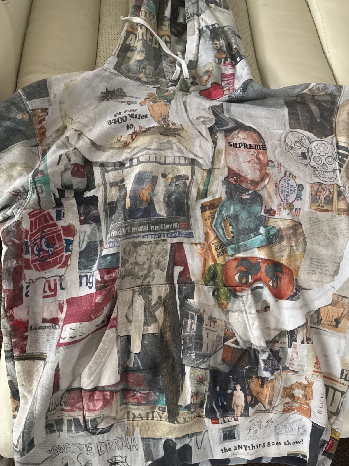 SUPREME SS’21 “Dash’s Wall” Hooded Sweatshirt Hoodie Men’s size Large