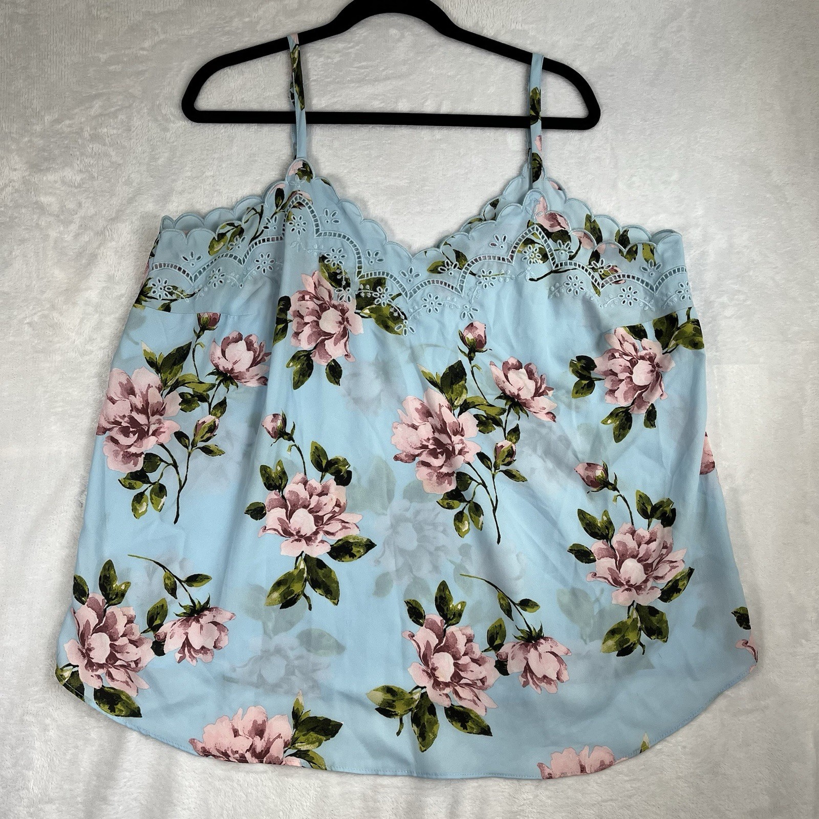 Torrid Women’s Camisole Size 1 Light Blue Pink Sophie Eyelet Scalloped Flowy