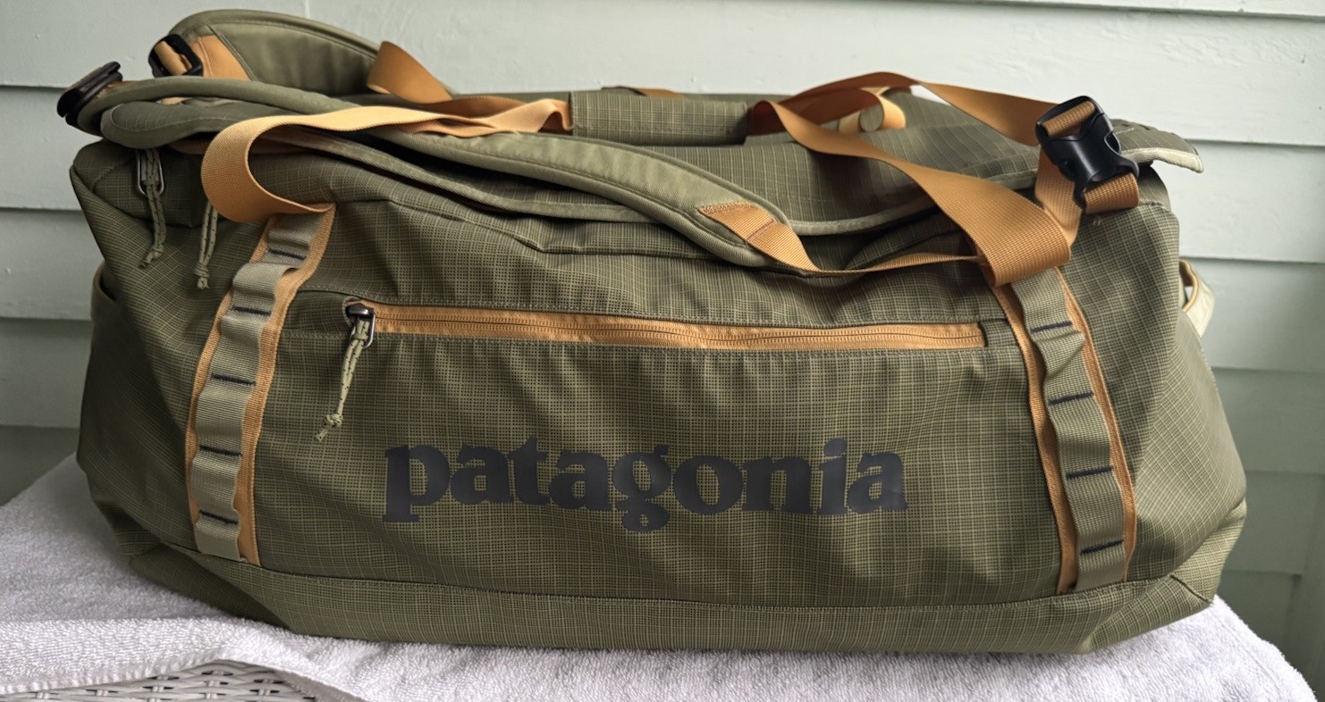 Patagonia Black Hole 70L Duffle Bag Buckhorn Green