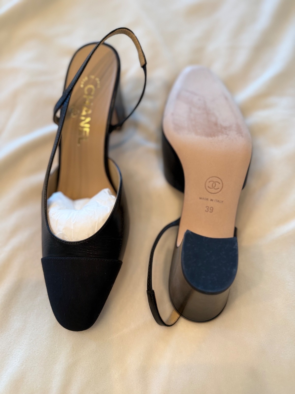 Chanel Leather Slingback Shoes Flats Heels Size 39 (8-8.5 US) Black