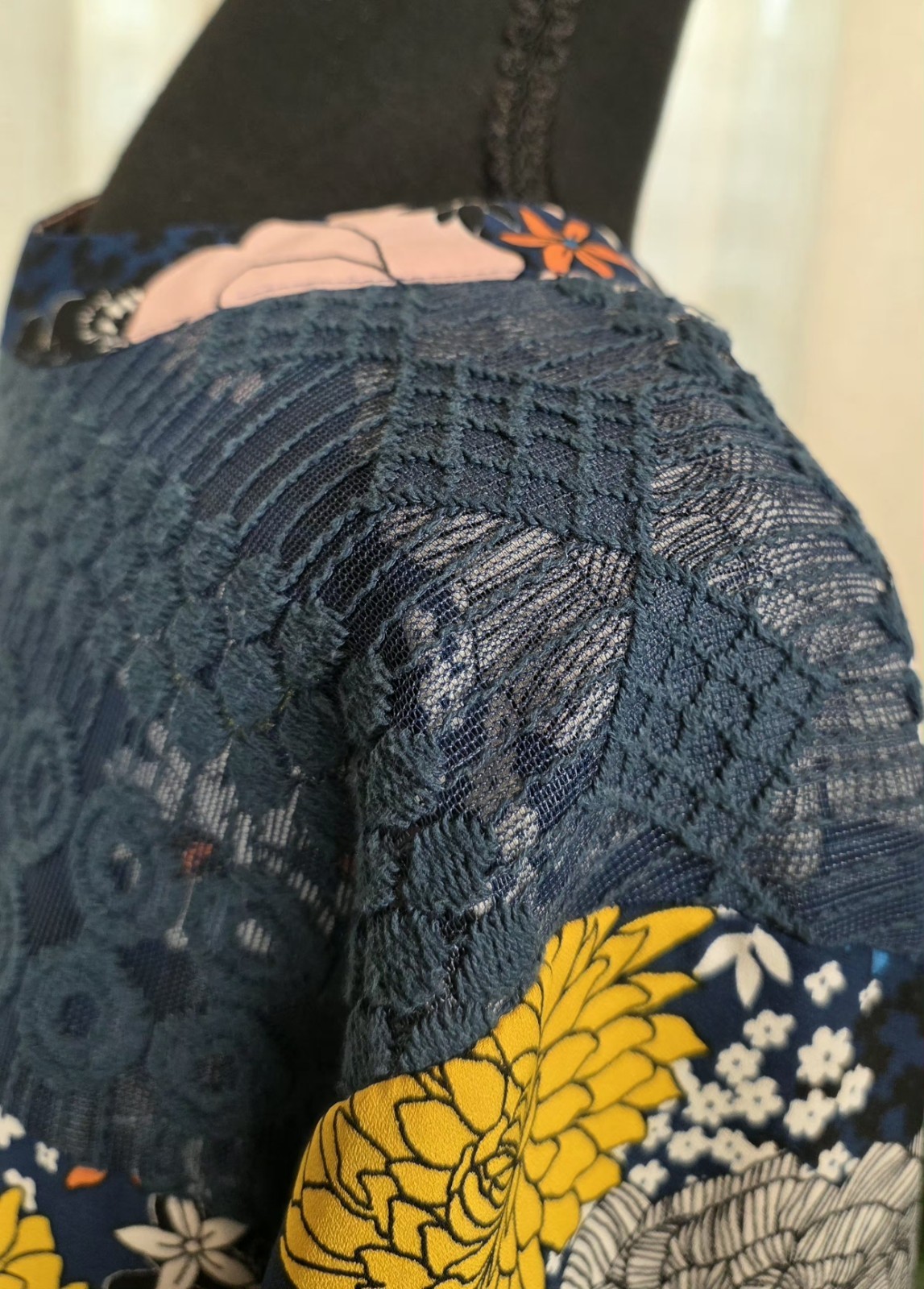 Zac & Rachel Top XL Navy Floral Lace Yoke Boho Tunic Blouse 3/4 Sleeve V-Neck