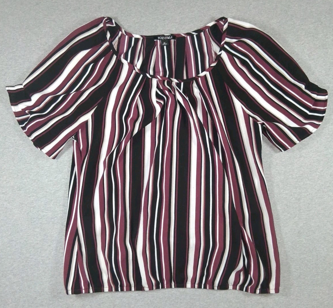 Roz & Ali Black Purple Striped Lightweight Blouse Womens XL Top Short Sleeve
