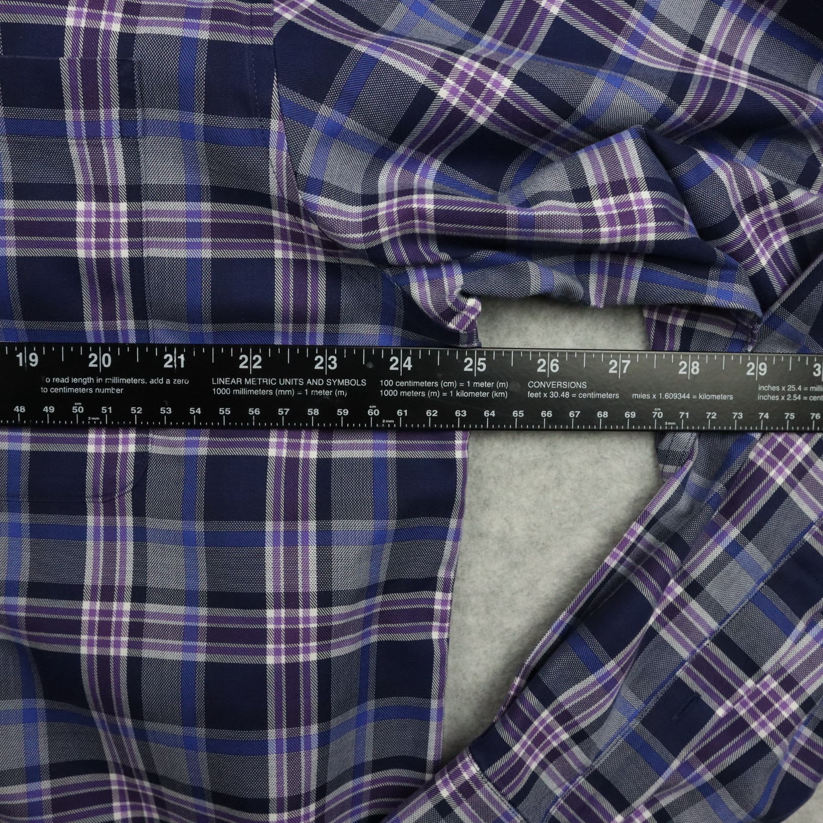 Hathaway Shirt Mens Large Non-Iron Pocket Button Down Purple Plaid Long Sleeve