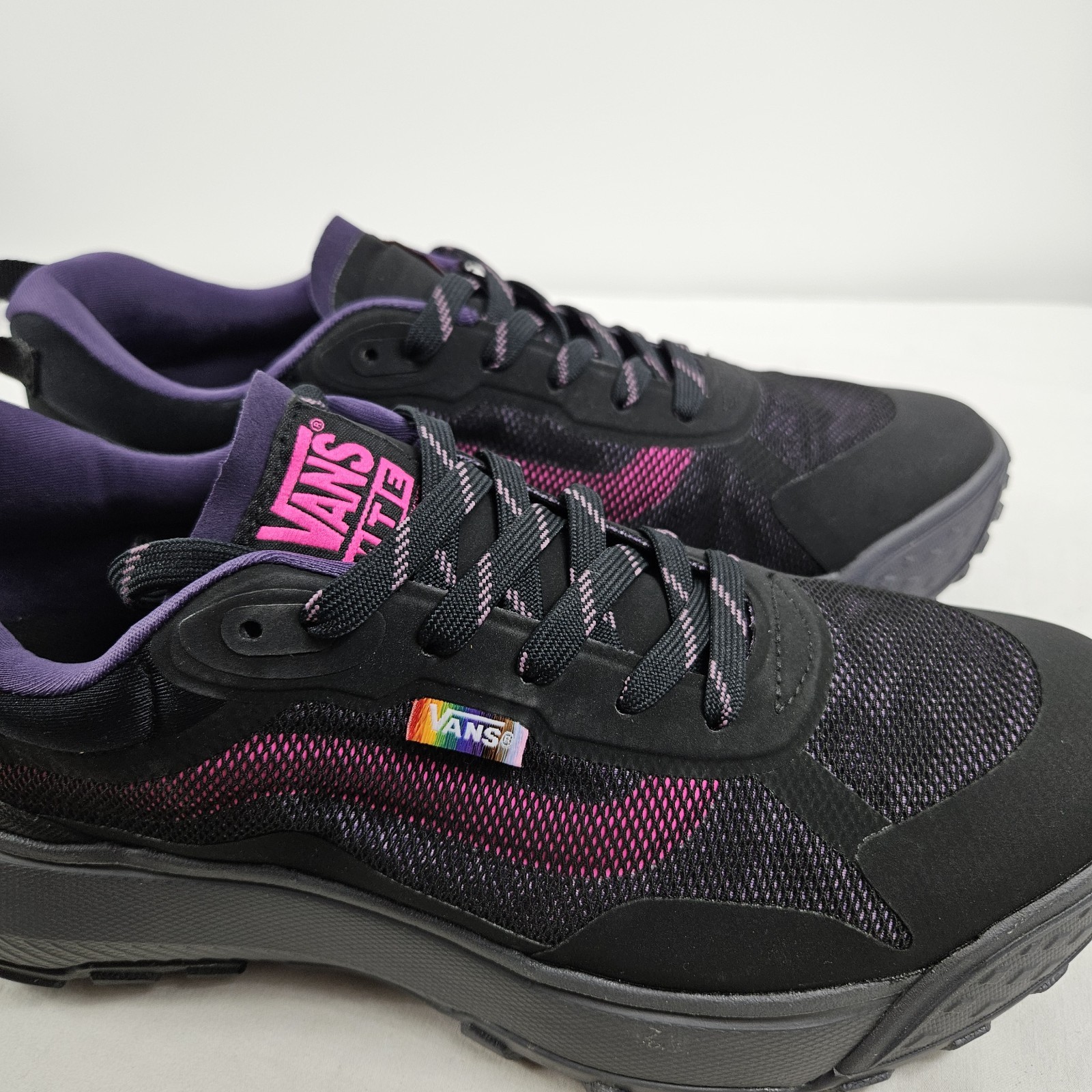 Vans MTE Crosspath Together As Ourselves Shoes Hiking Women’s Size 8