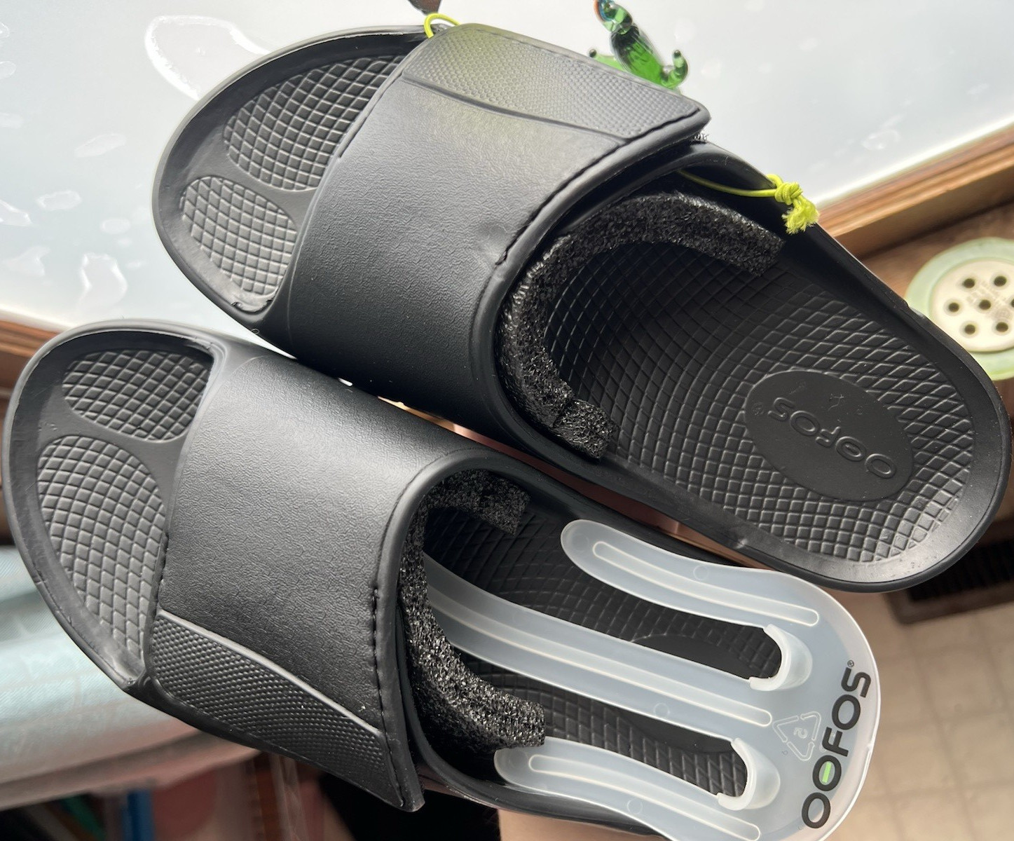 OOFOS OOAHH Sport Flex Unisex Slide Sandals, Black, M7/W9