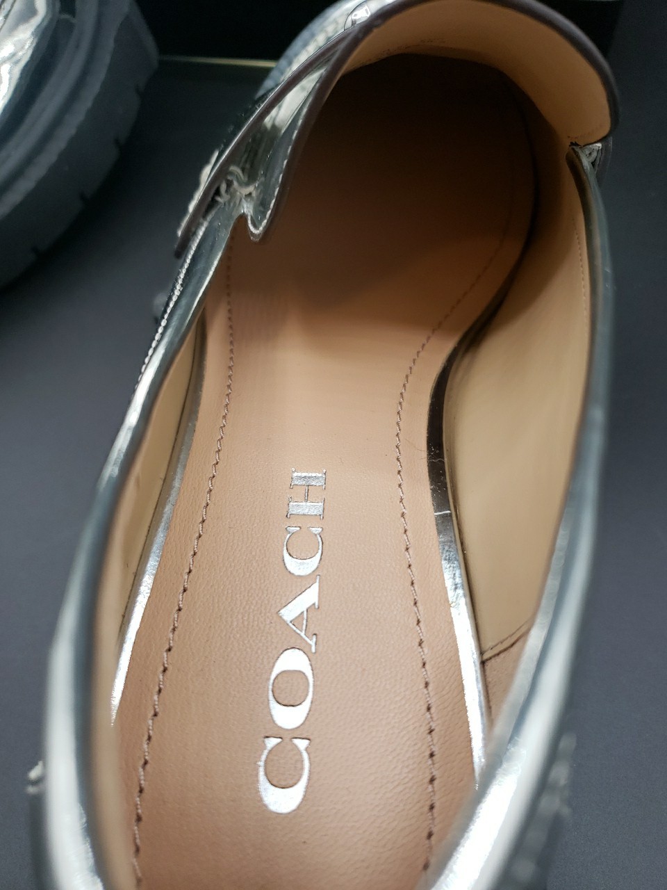 Never Worn COACH Women’s Leah Platform Loafer Flats, size 8, Silver, Mirror