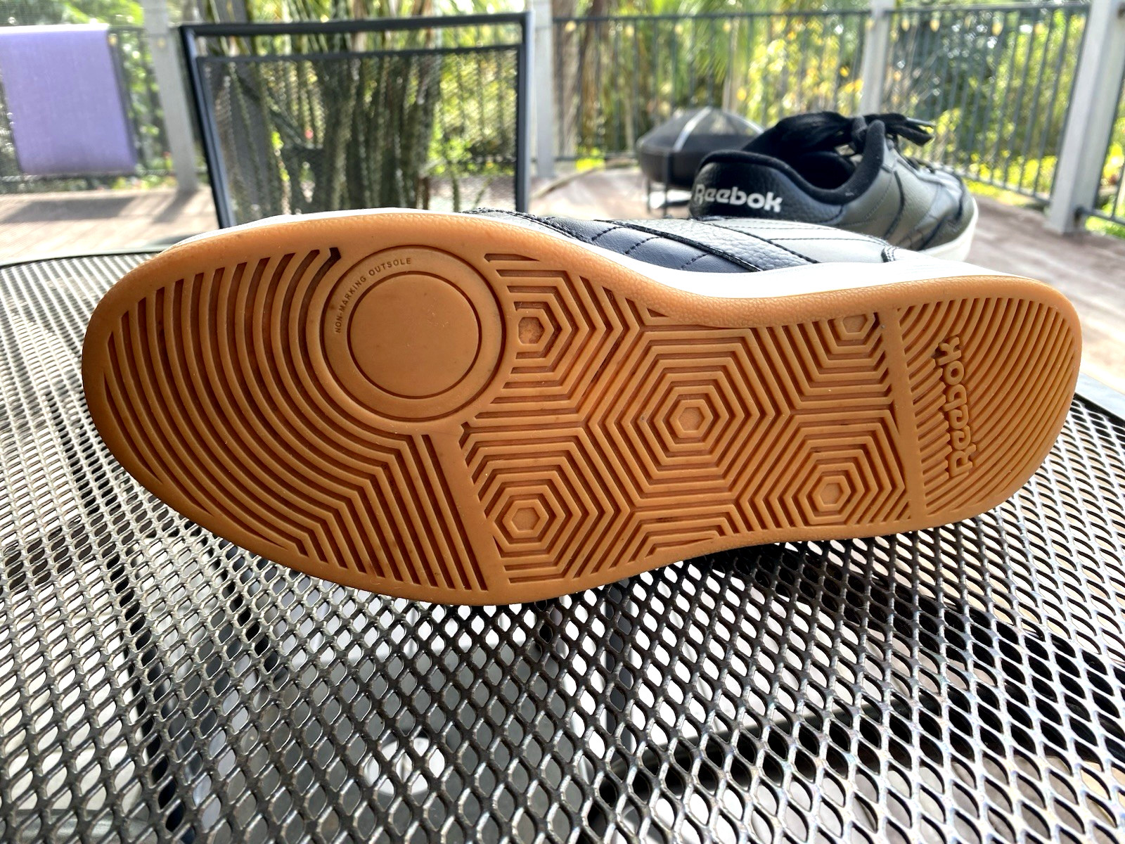 Reebok Men’s Classic Club C 85 Black Leather Gum Sneakers Size 12 Mem Tech Shoes
