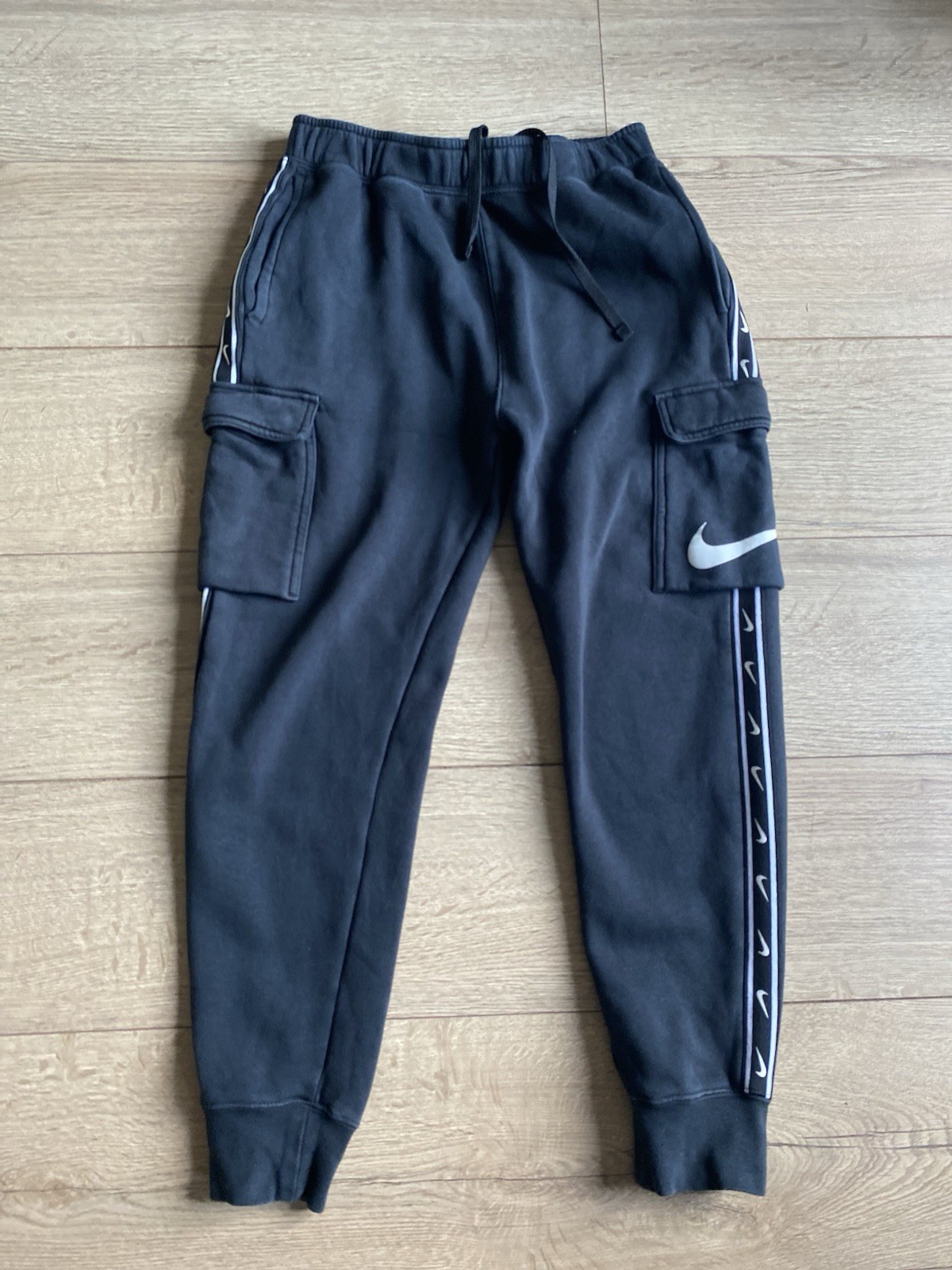 Nike Repeat Fleece Cargo Trouser Bottoms Size Small Waist 26 – 28″