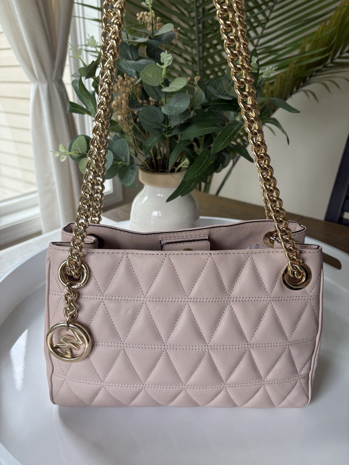 Michael Kors Scarlett Medium Quilted Leather Messenger Bag Pink EUC MSRP 328.00