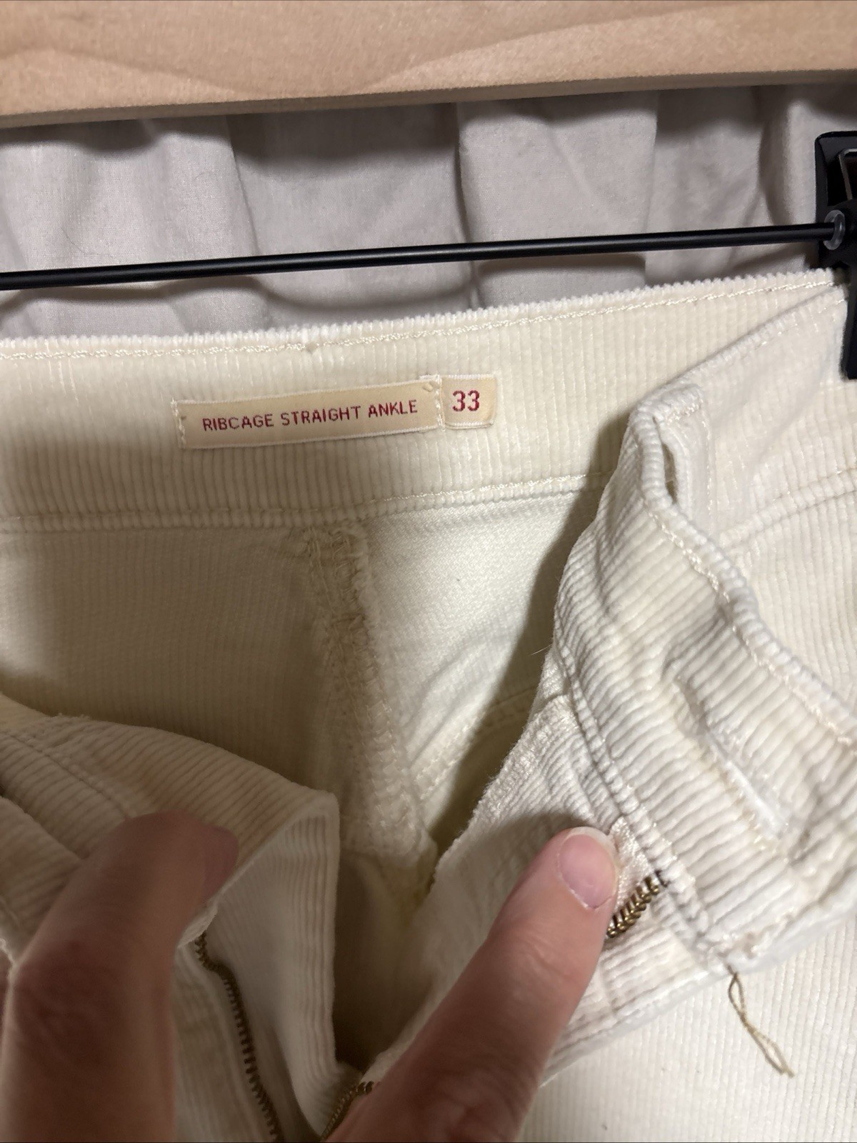 Levi’s Premium Ribcage Straight Ankle Corduroy Jeans Beige High Rise 33×25