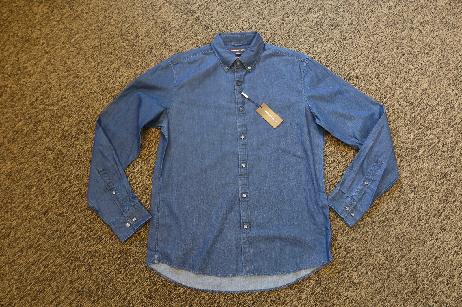 New Michael Kors Men’s Slim-Fit Chambray Button Down Shirt – Large – Blue