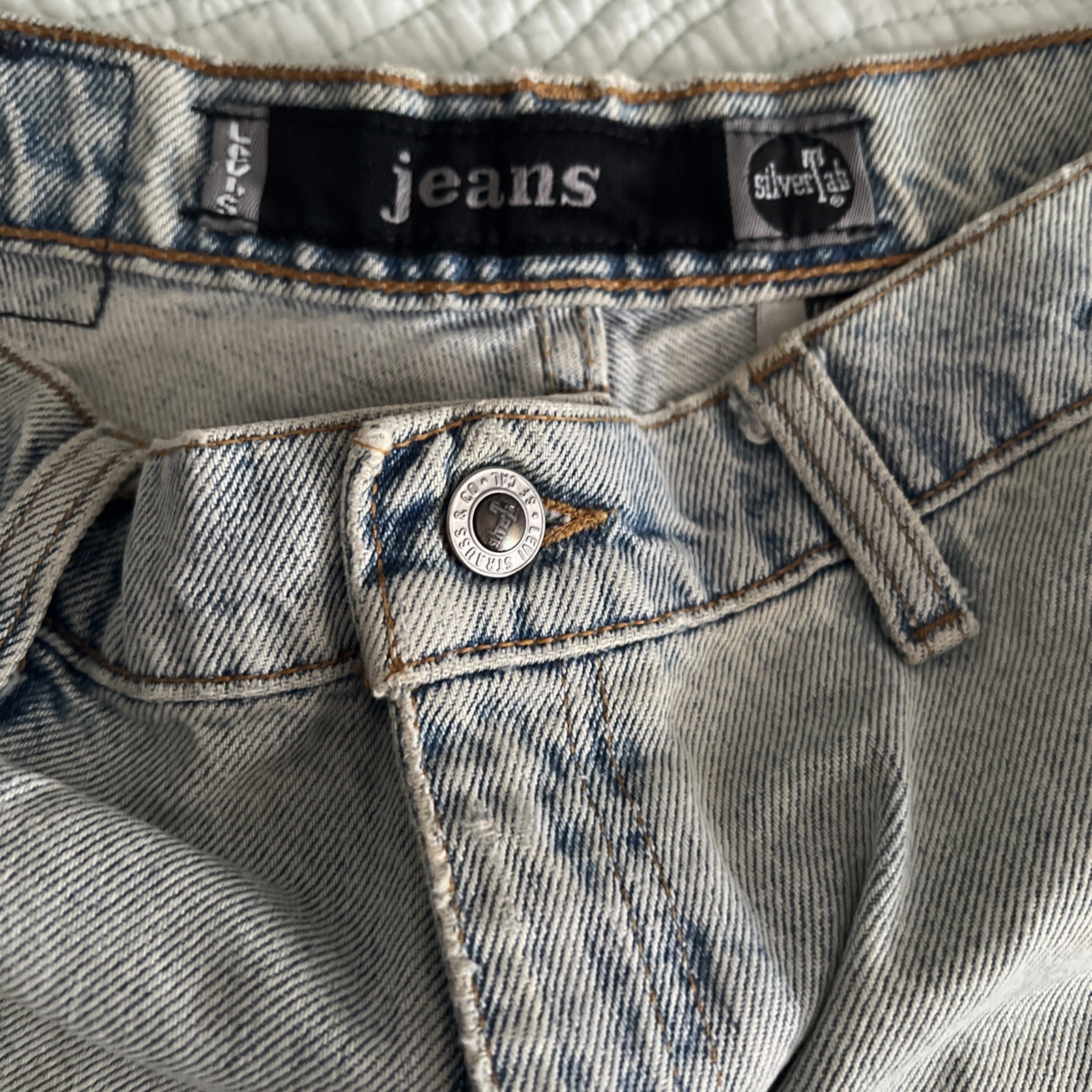 Vtg LEVI’S Silvertab Jeans Women’s Jr 9 M Light Wash 100% Cotton Straight Denim