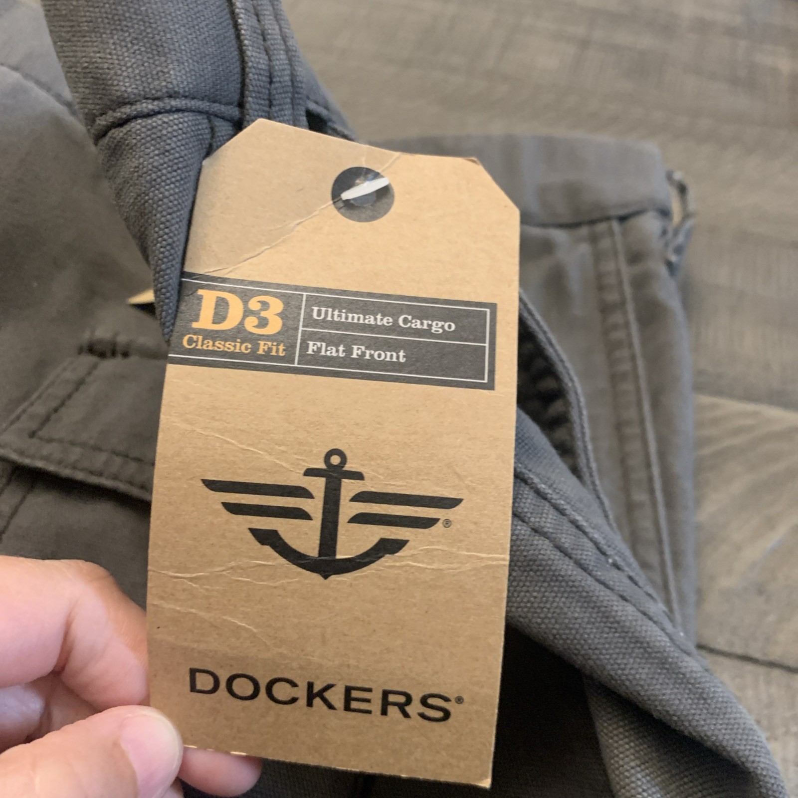 Dockers Men D3 Classic Fit Ultimate Cargo Gray Pants Size 42×30 New With Tags